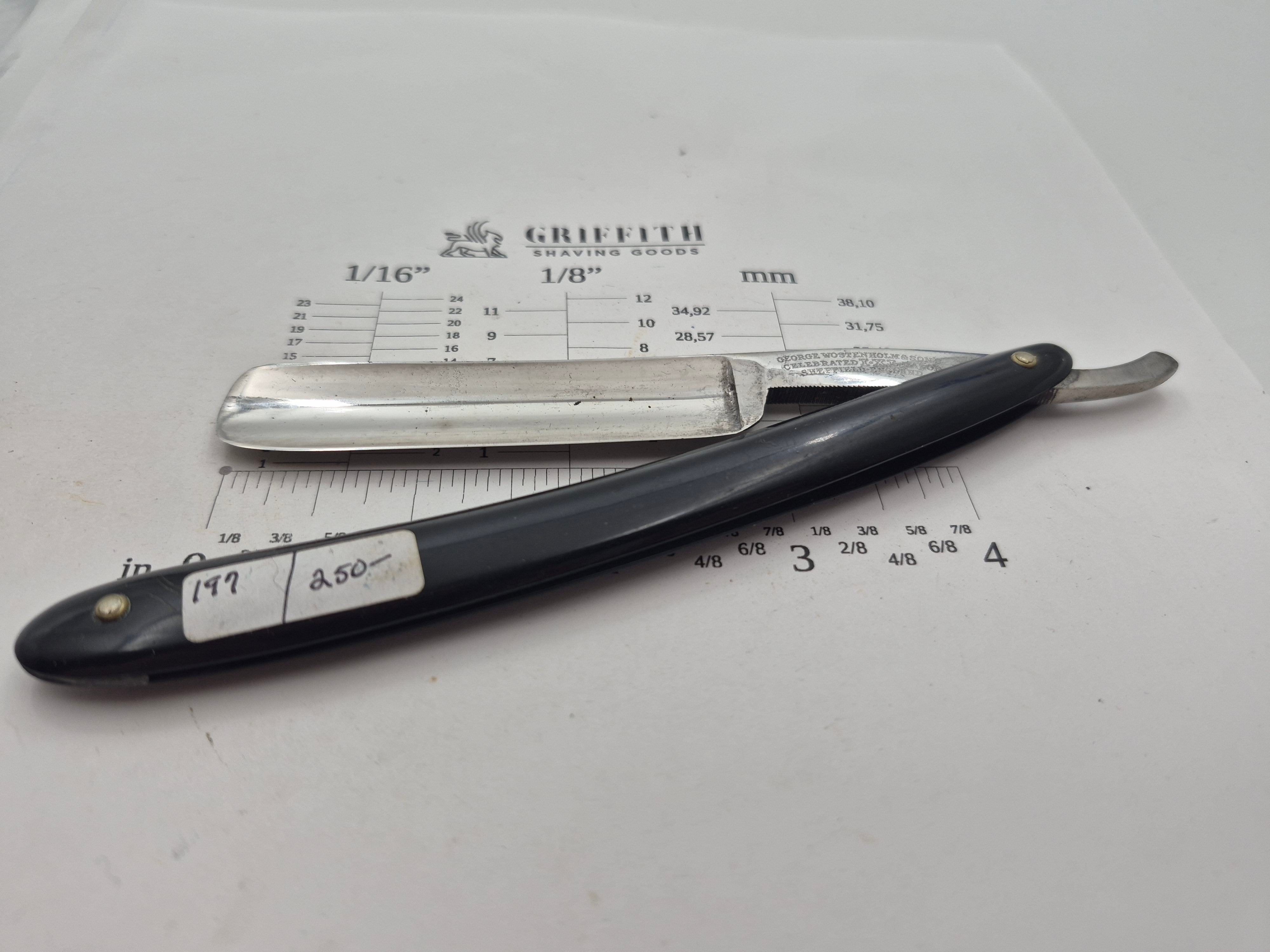 Rasoir droit vintage à restaurer