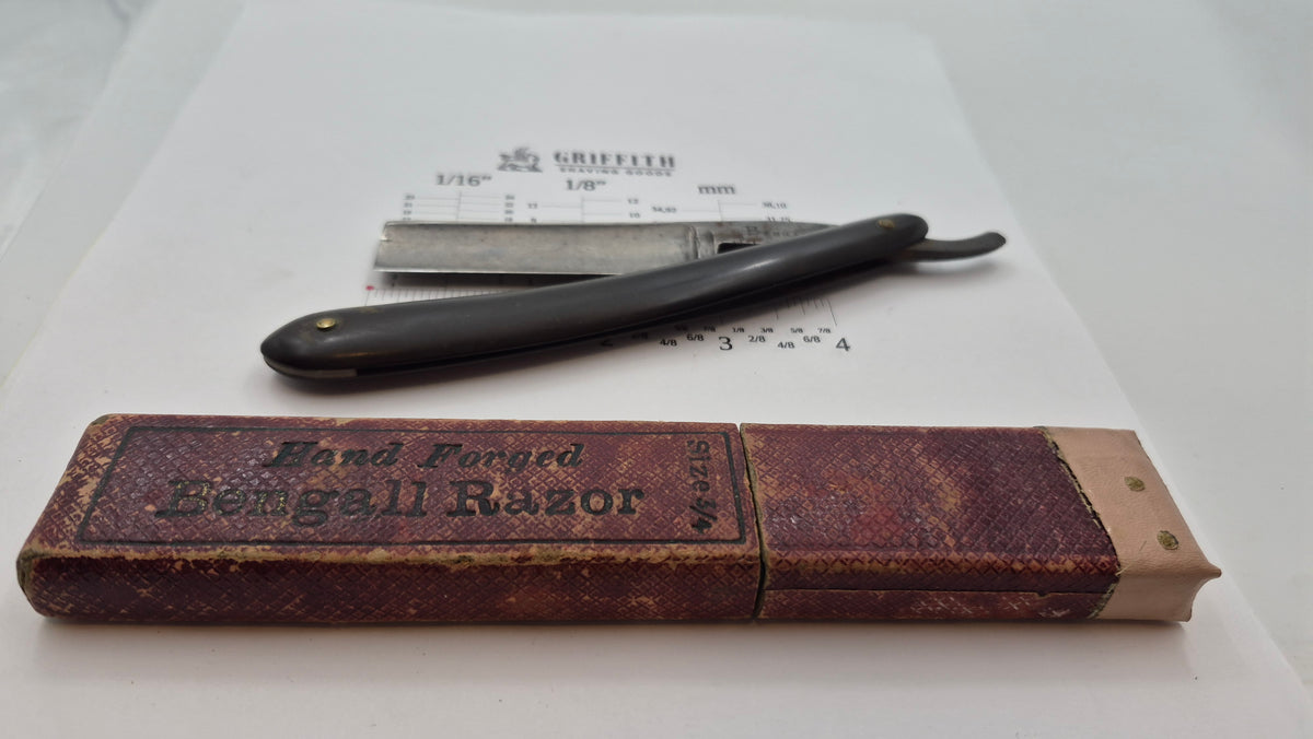 Rasoir droit vintage à restaurer