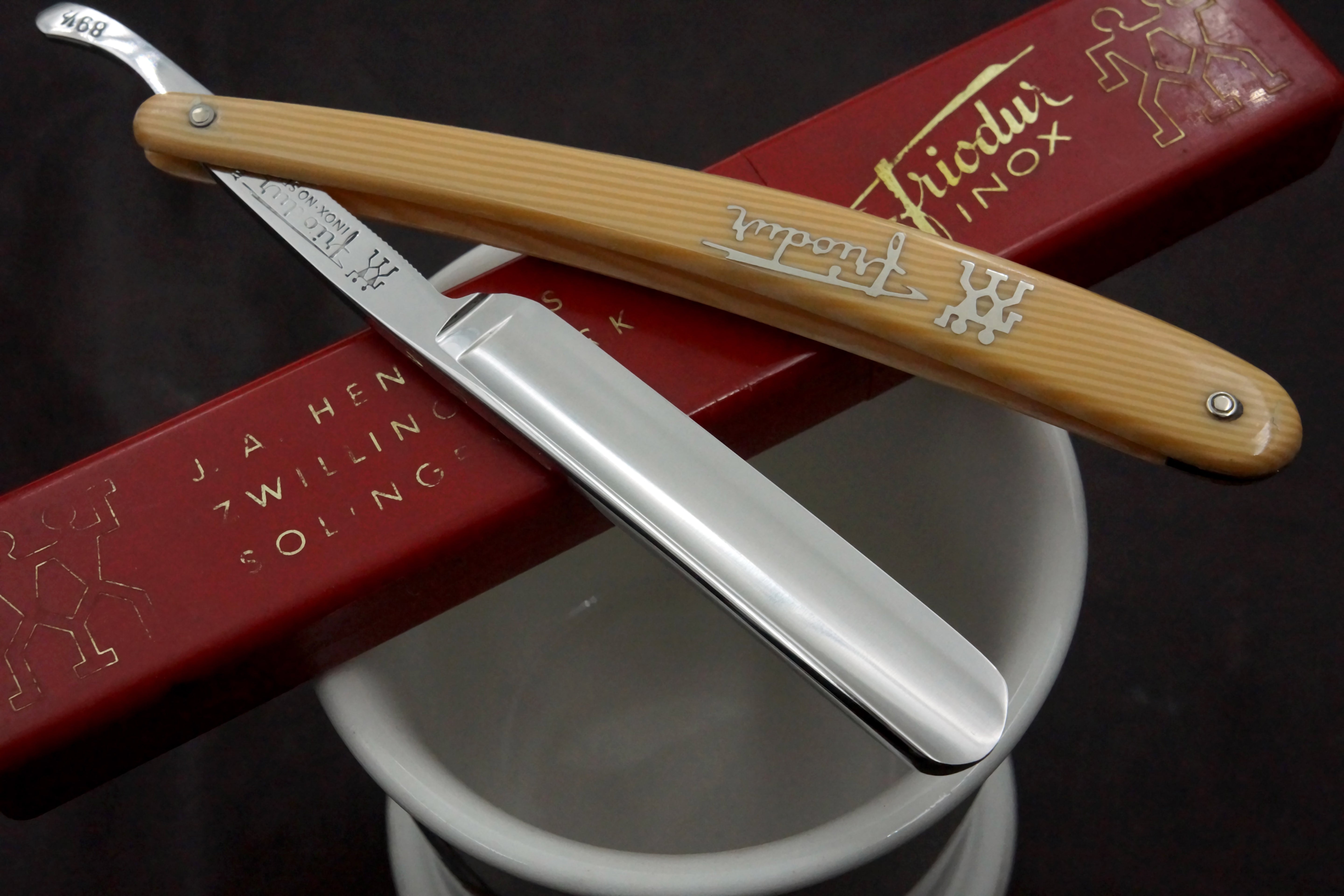 Henckels Friodur 9/16" No. 89 1/2 - Near Pristine Stainless Steel - Solingen Straight Razor - Shave Ready