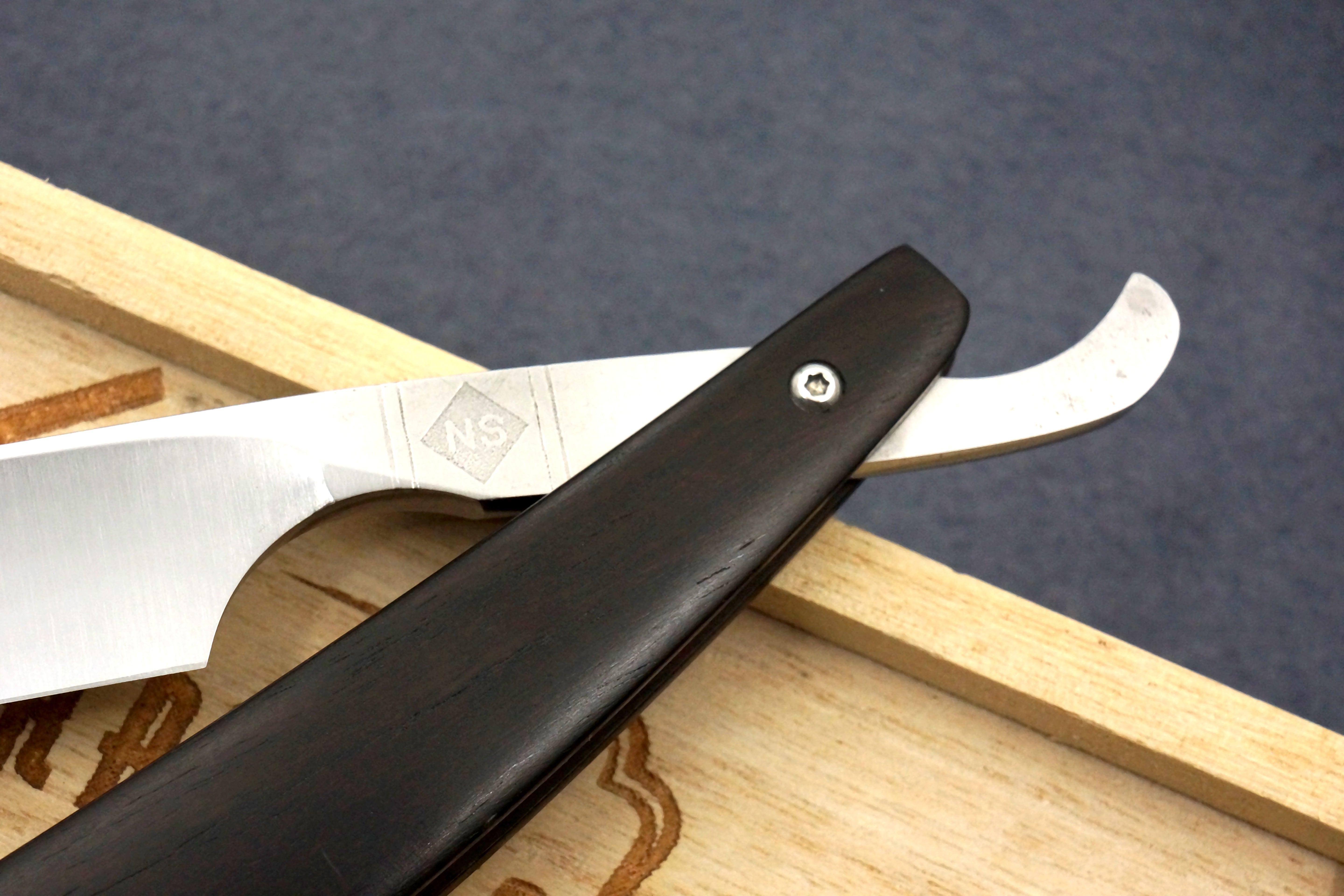 Nate's Straights 11/16 Quarter Hollow Blade with Ebony Scales - Preowned Custom Straight Razor - Shave Ready