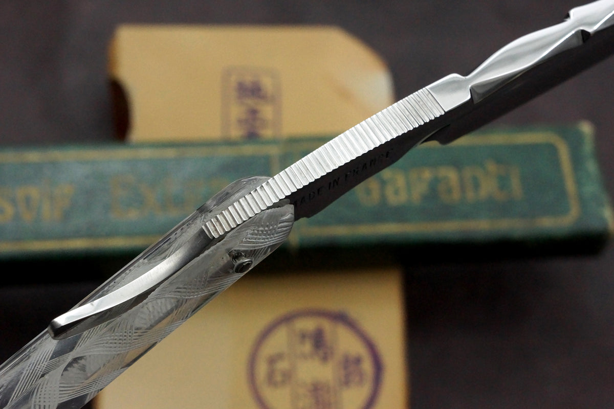 A. Vedel - Excellent ++ 6/8 Full Hollow Blade Rare Engraved Scales - Vintage French Straight Razor - Shave Ready