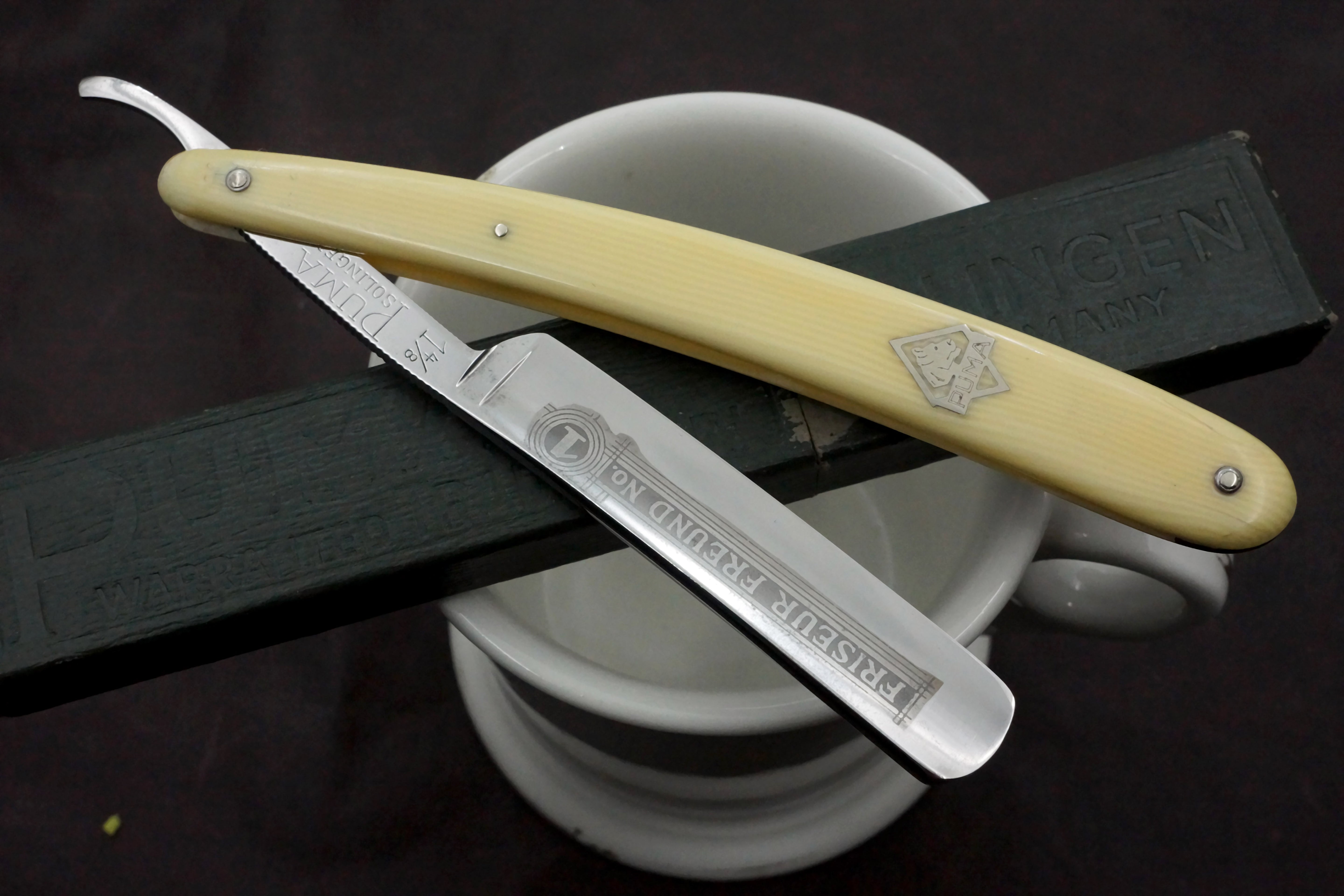 Puma No. 1 4/8 Full Hollow - Excellent Vintage Solingen Straight Razor - Shave Ready