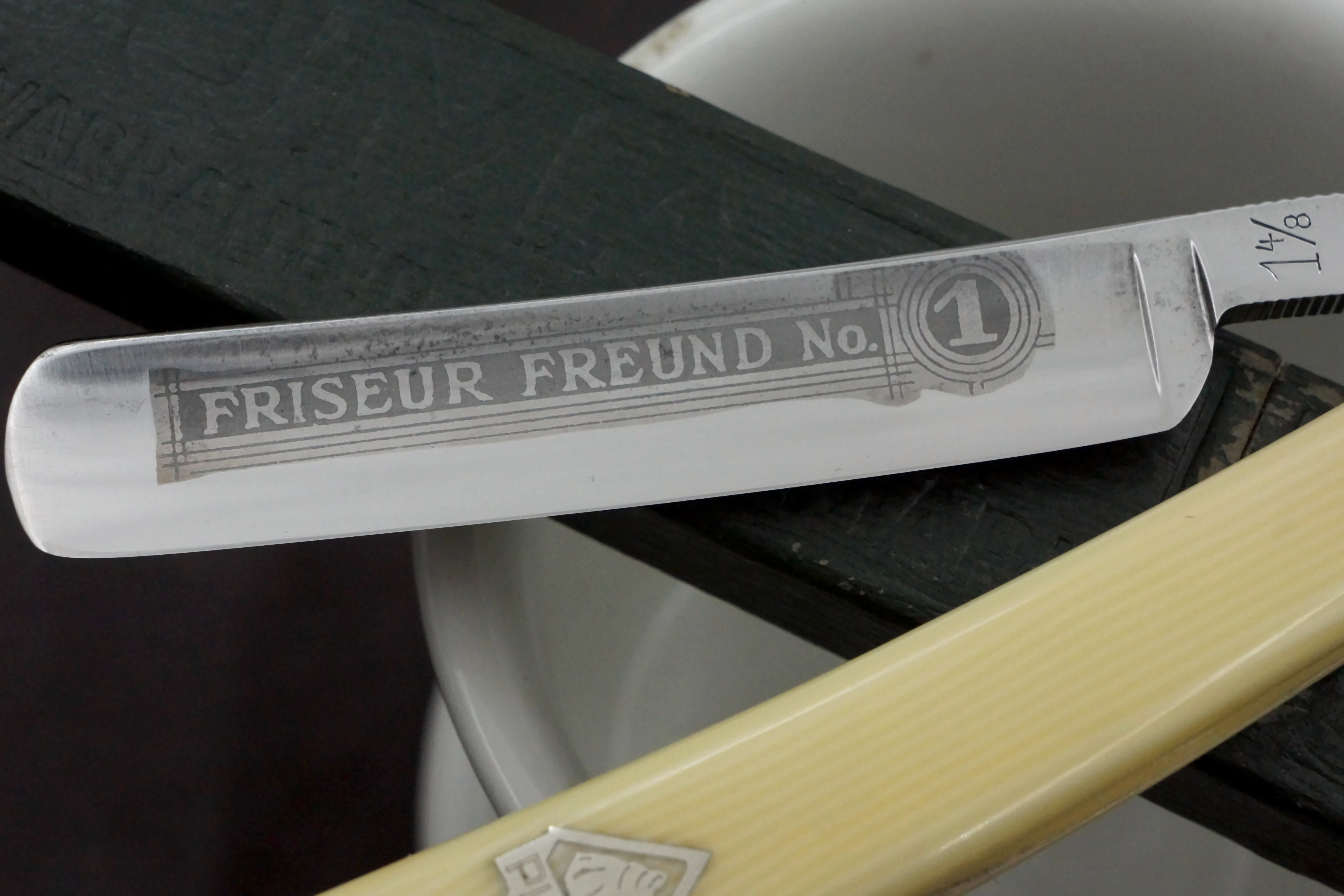 Puma No. 1 4/8 Full Hollow - Excellent Vintage Solingen Straight Razor - Shave Ready