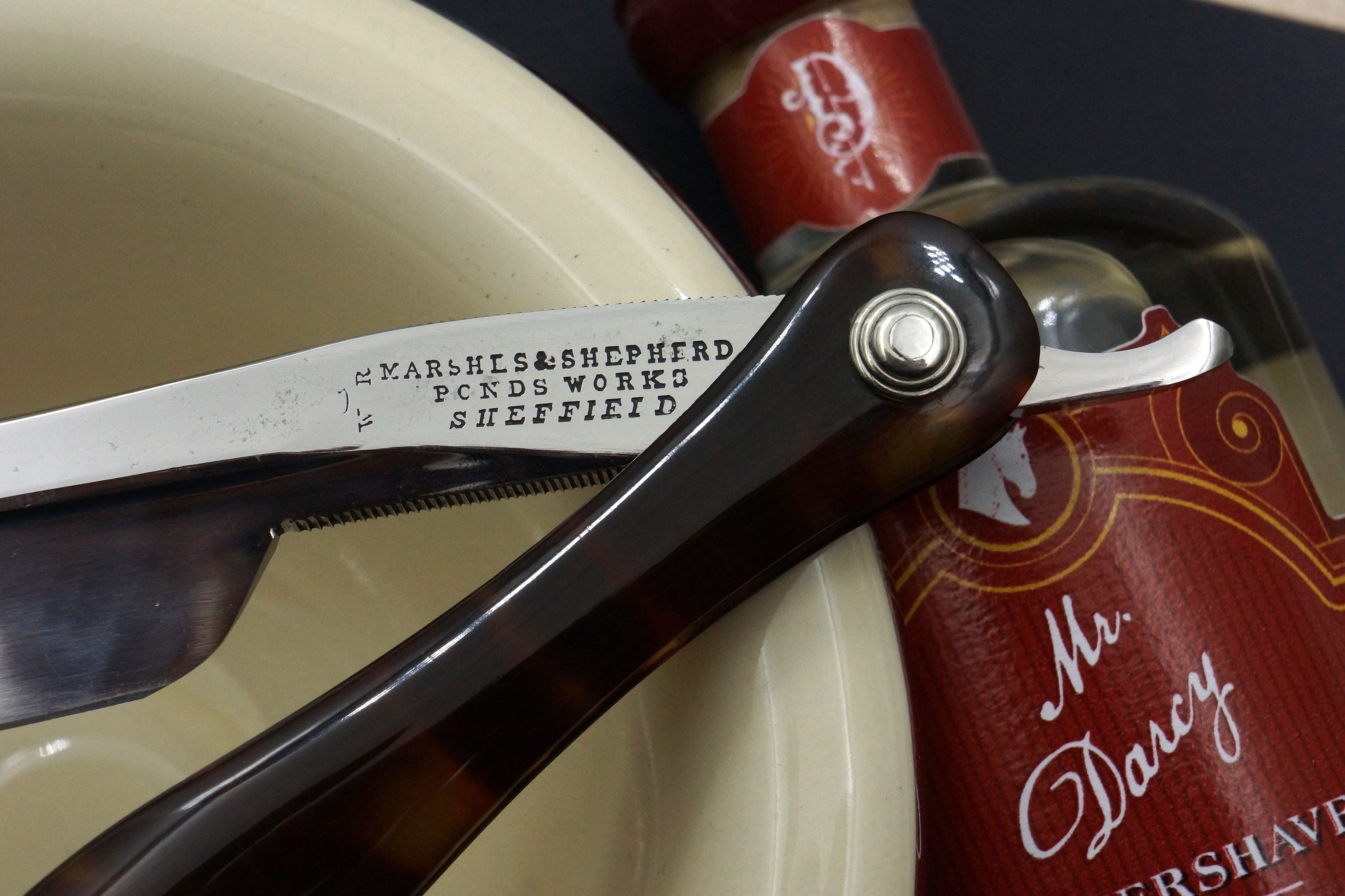 Marshes & Shepherd - Rare Rattler Grind with French Tortoiseshell Scales - 6/8 Vintage Sheffield Straight Razor - Shave Ready