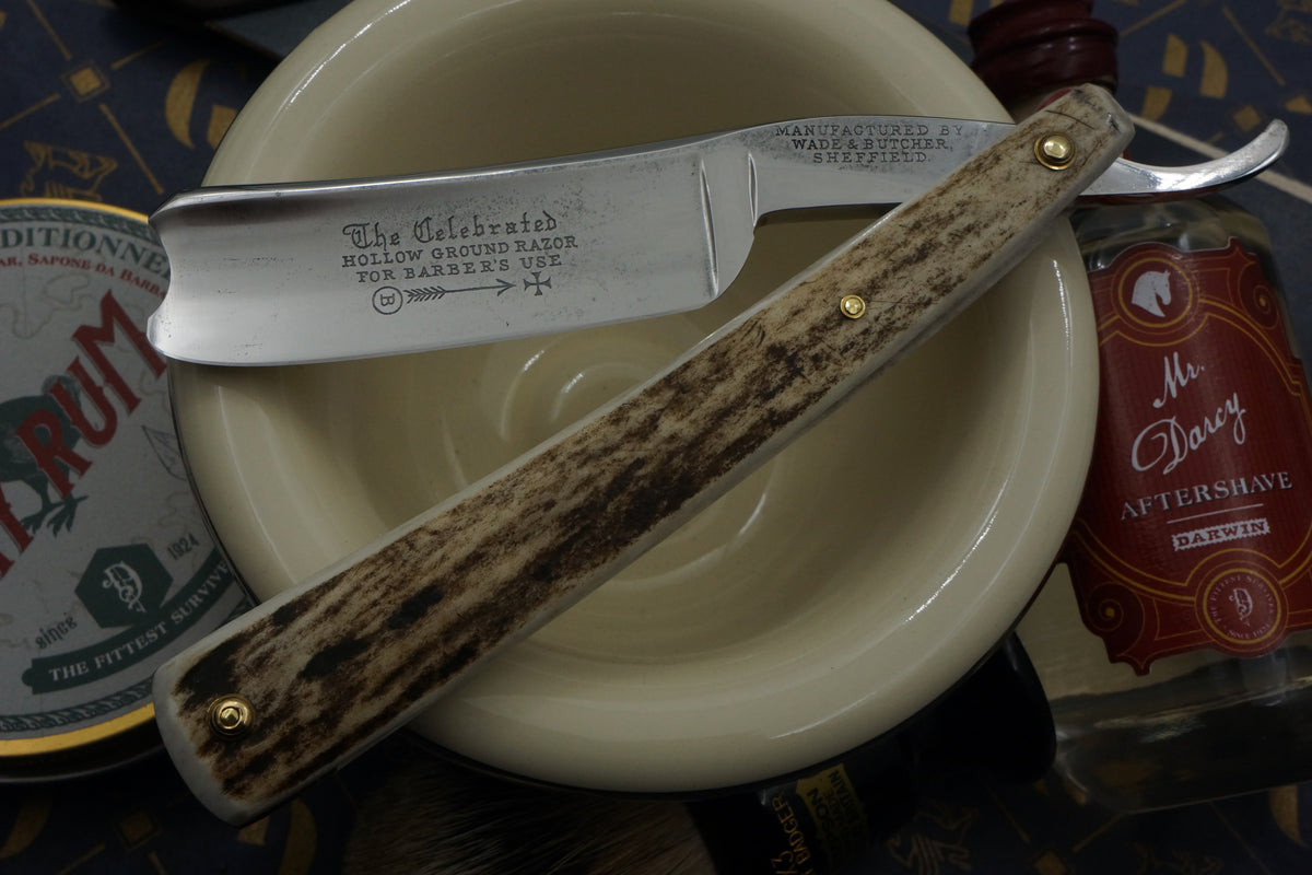 Wade & Butcher „Celebrated Hollow Ground For Barbers Use“ 15/16 Zoll – individuell angefertigtes Sheffield-Rasiermesser mit Elchgeweih-Schuppen – rasierbereit