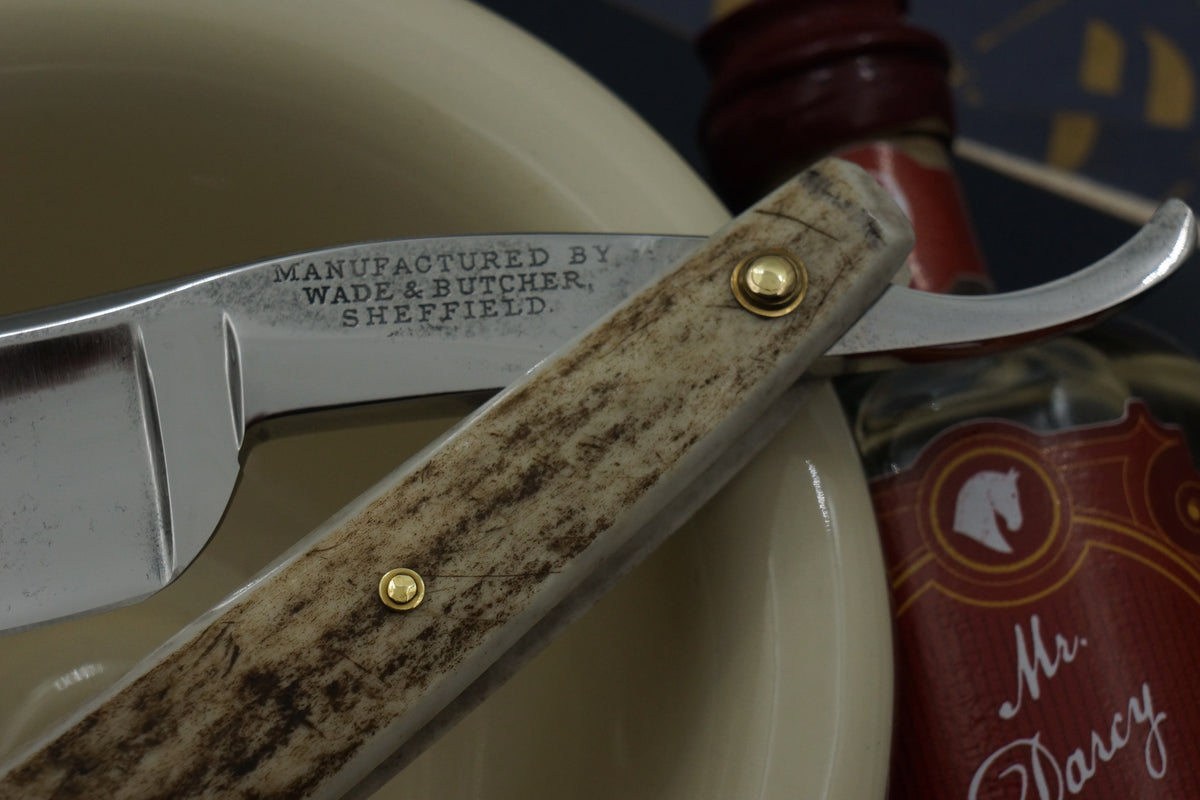 Wade & Butcher „Celebrated Hollow Ground For Barbers Use“ 15/16 Zoll – individuell angefertigtes Sheffield-Rasiermesser mit Elchgeweih-Schuppen – rasierbereit