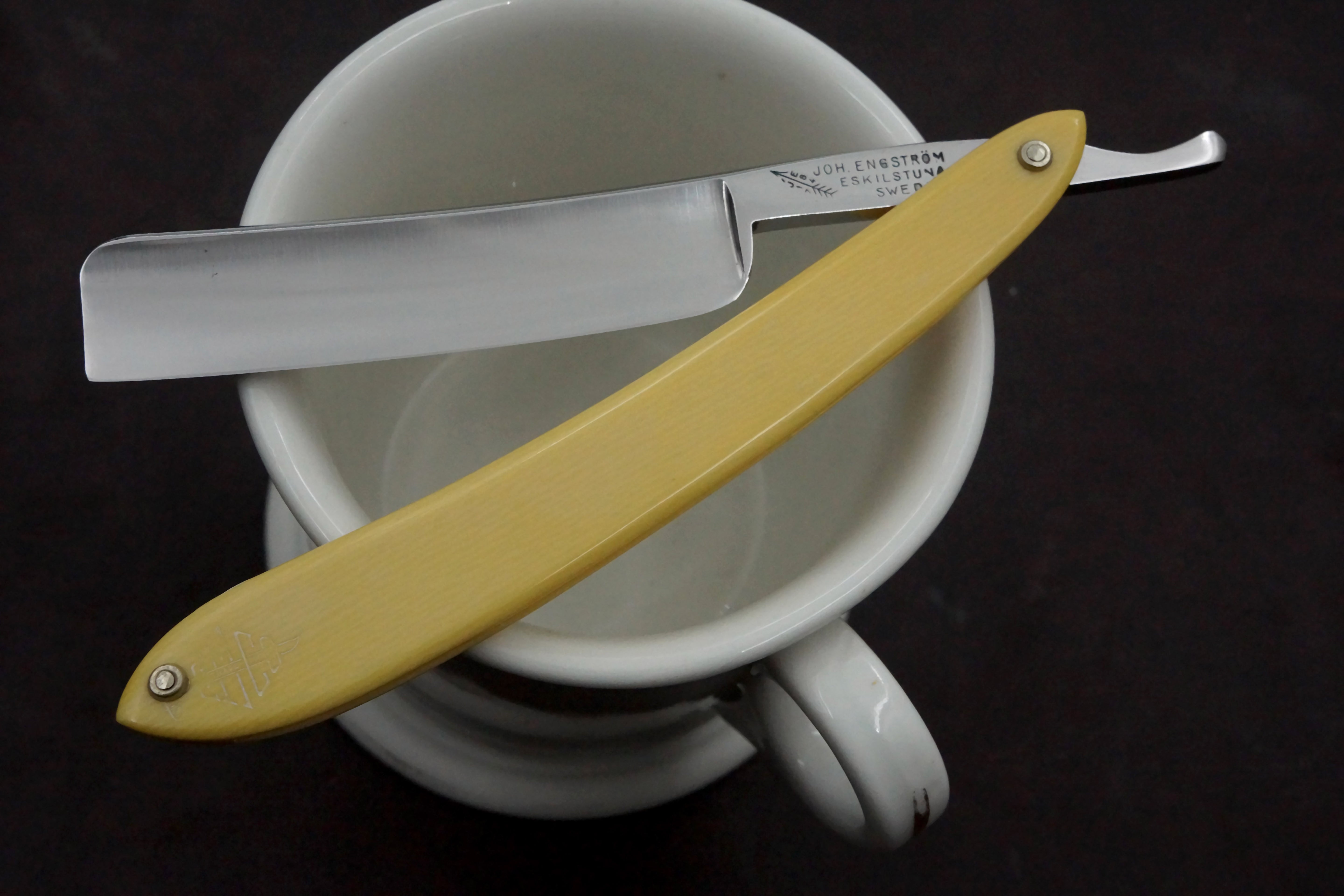 Joh. Engstrom 11/16 Full Hollow - Excellent Restored Vintage Eskilstuna Sweden Straight Razor - Shave Ready