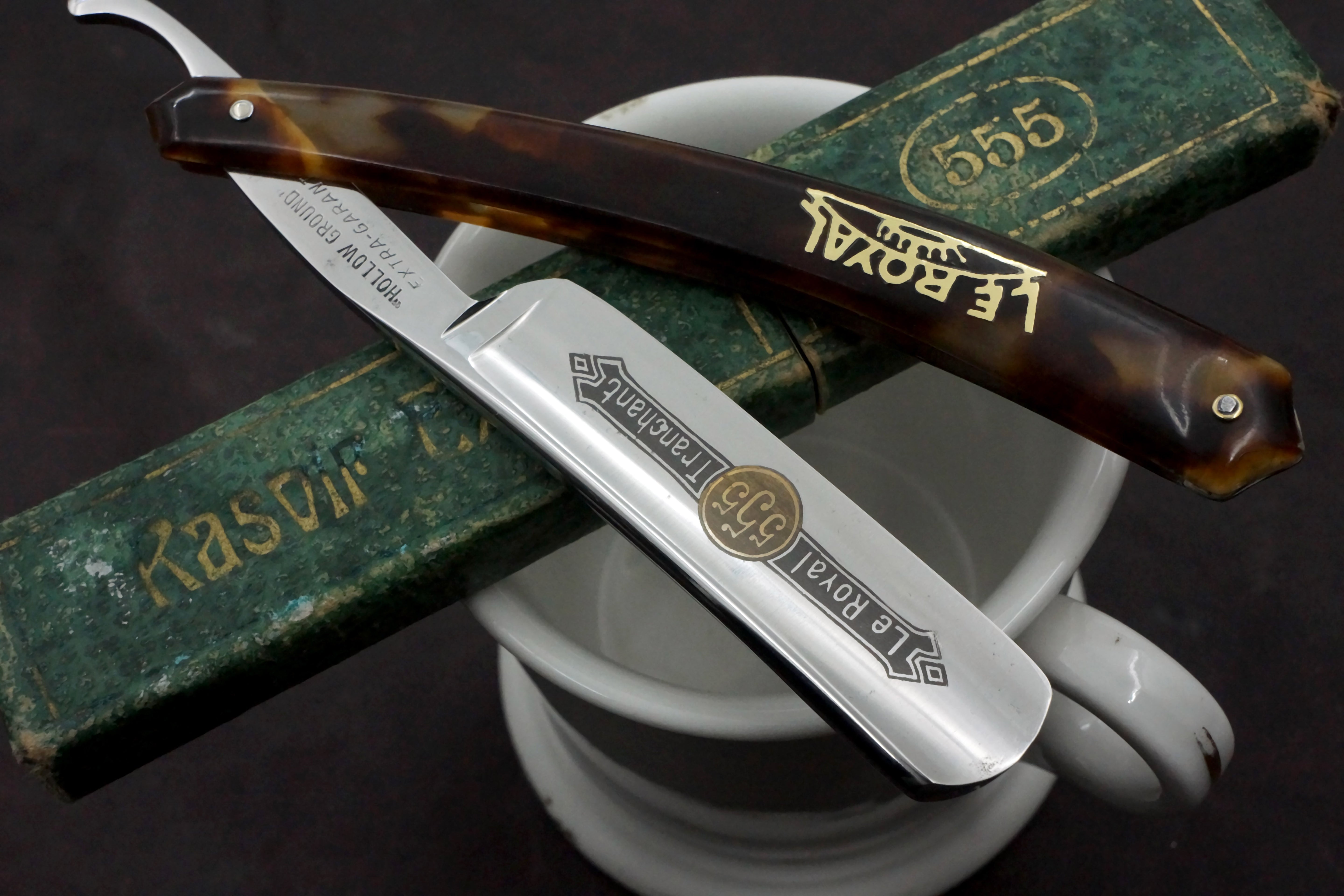 "Le Royal Tranchant" 13/16 Etched Blade - Excellent Restored Vintage French Straight Razor - Shave Ready