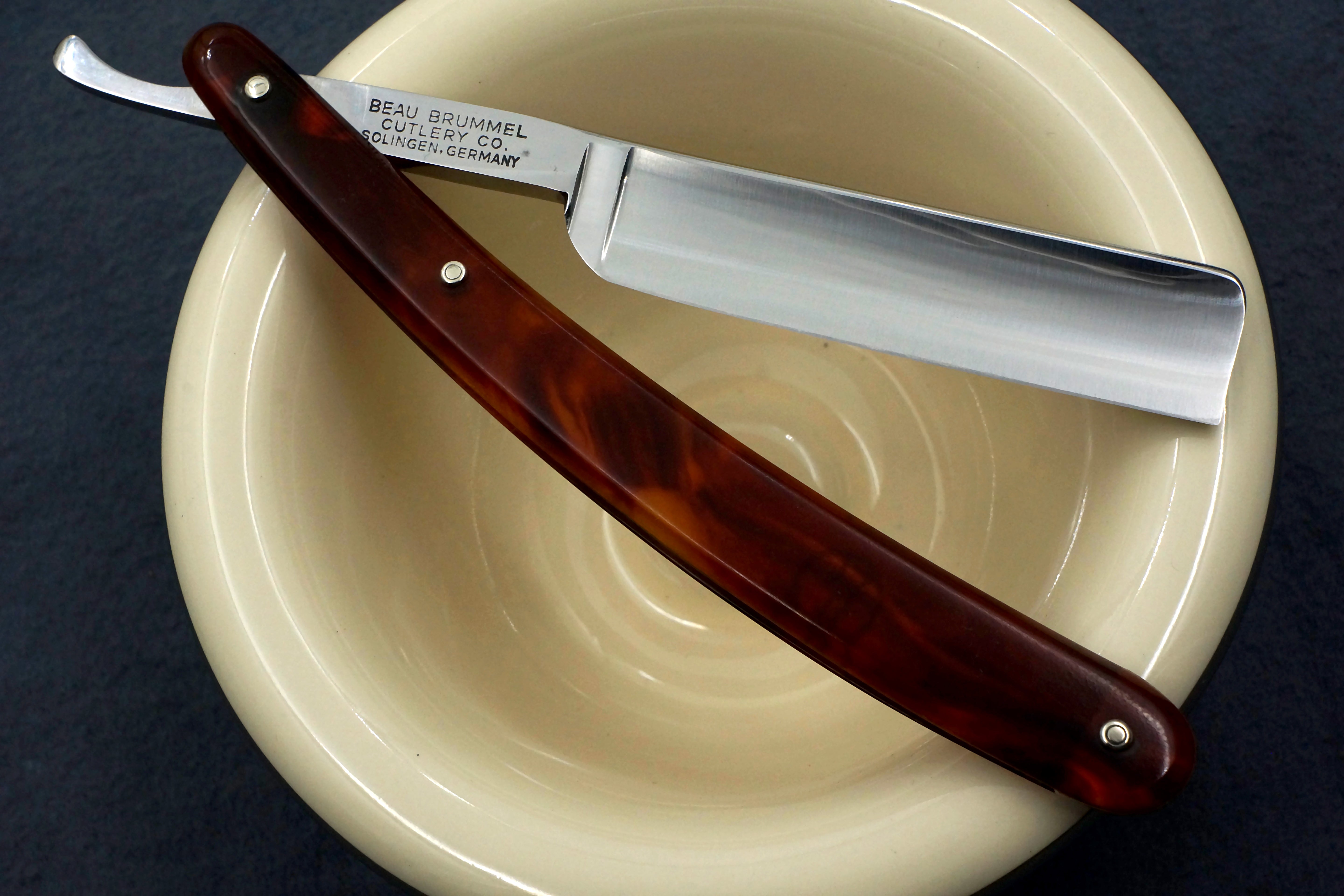 Beau Brummell No.18 11/16" Near Pristine Vintage Solingen Straight Razor - Shave Ready