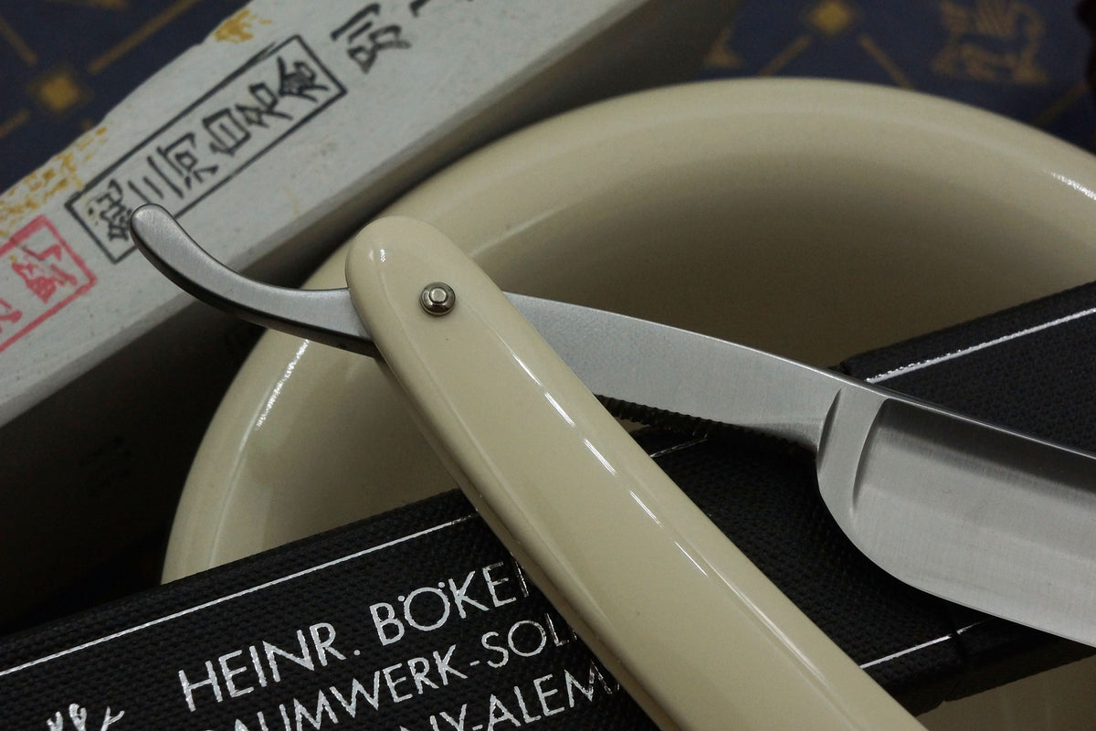 Böker "Edelweiß" 6/8 Vollhohlklinge mit geätzter Klinge - Gebrauchtes Solinger Rasiermesser - Rasurbereit