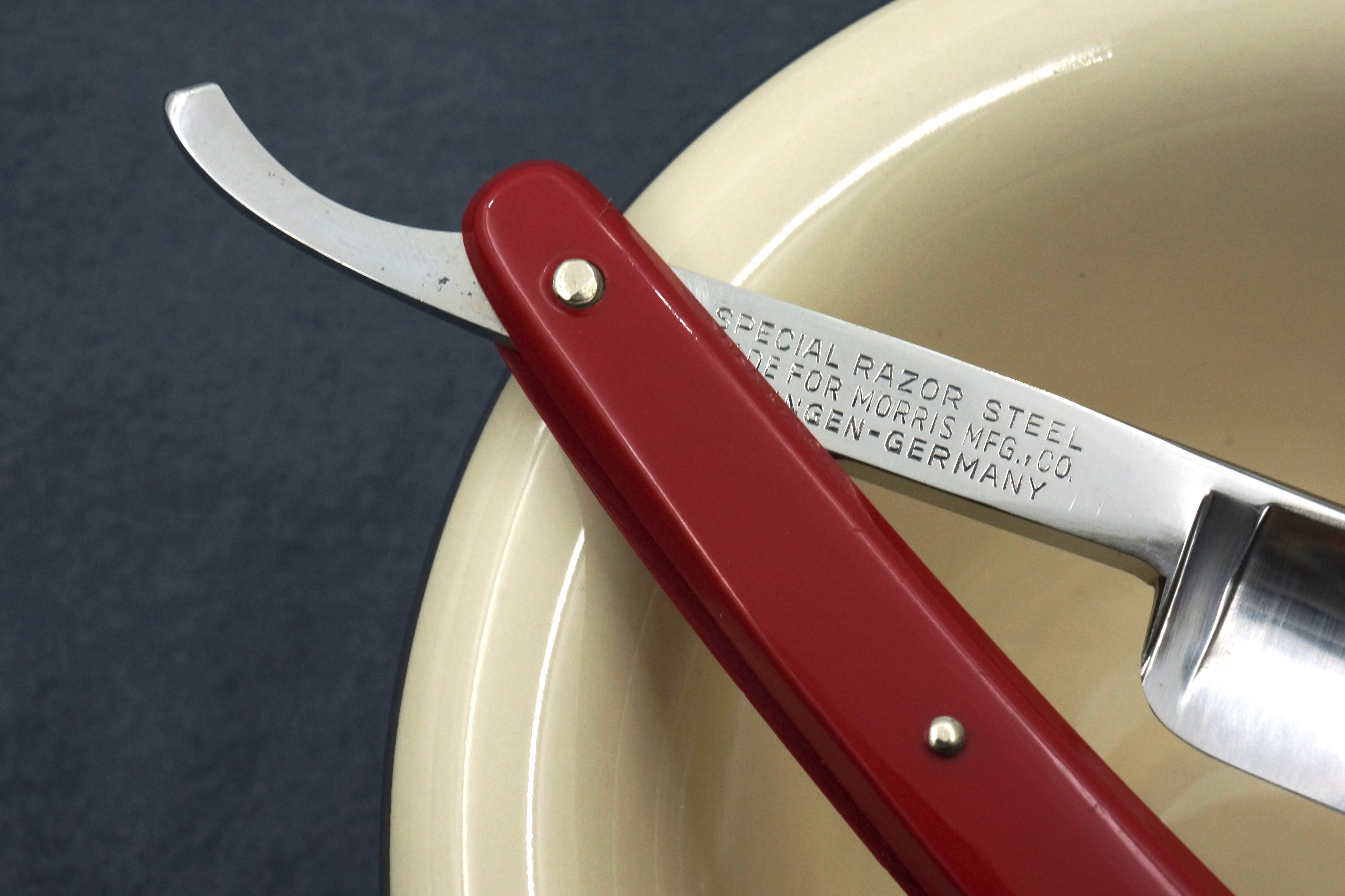 Morris Mfg. Co. - Near Pristine 11/16 "Red Imp" No.133 Full Hollow Blade - Solingen Straight Razor - Shave Ready