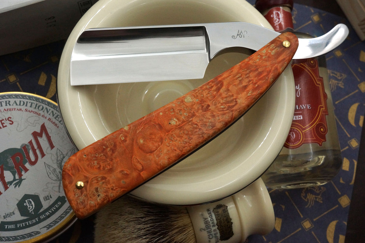 Art Razor Capitaine 19/16 Vollhohlklinge - Gebrauchtes, individuelles Rasiermesser mit Knochengriff - Rasurbereit