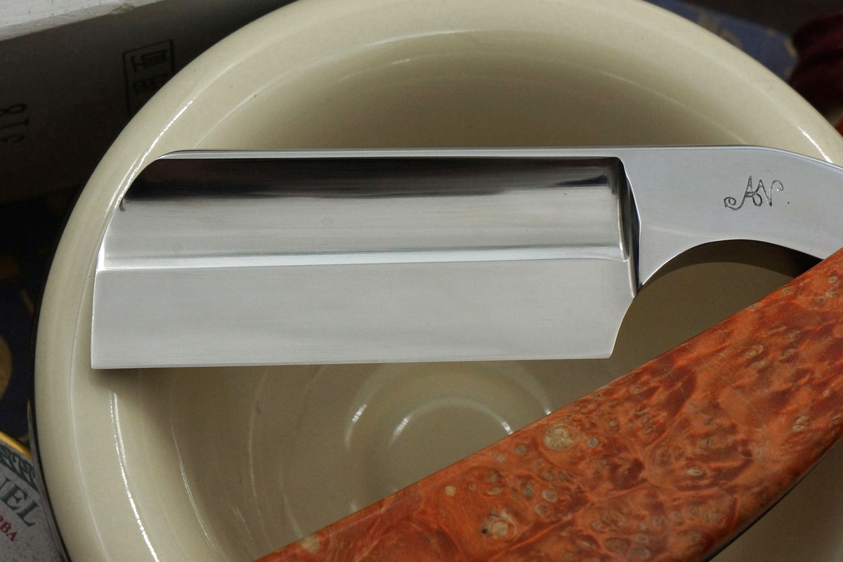 Art Razor Capitaine 19/16 Vollhohlklinge - Gebrauchtes, individuelles Rasiermesser mit Knochengriff - Rasurbereit