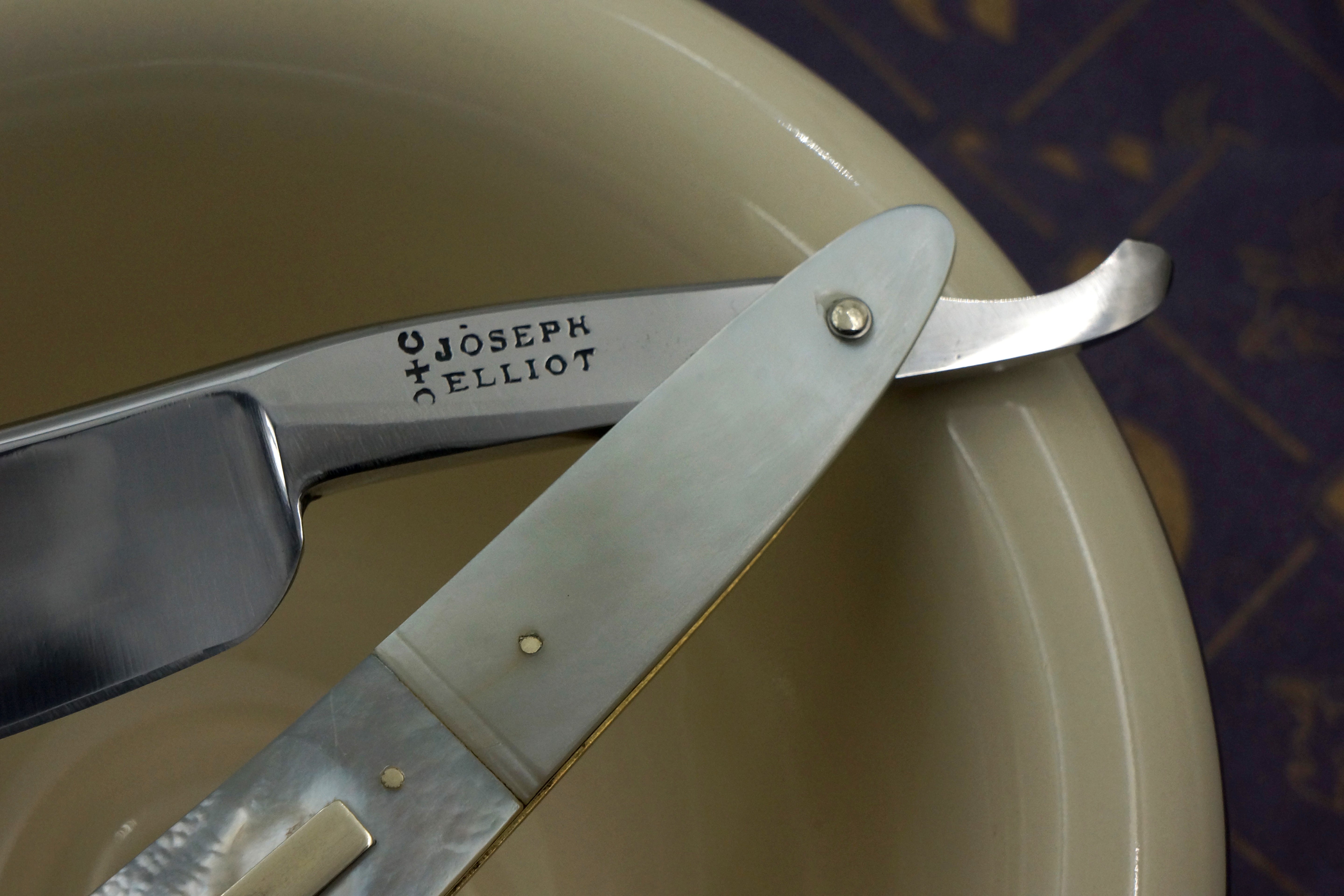 Joseph Elliot - 6/8 Blade with Mother of Pearl Scales - Fully Restored Sheffield Straight Razor - Shave Ready