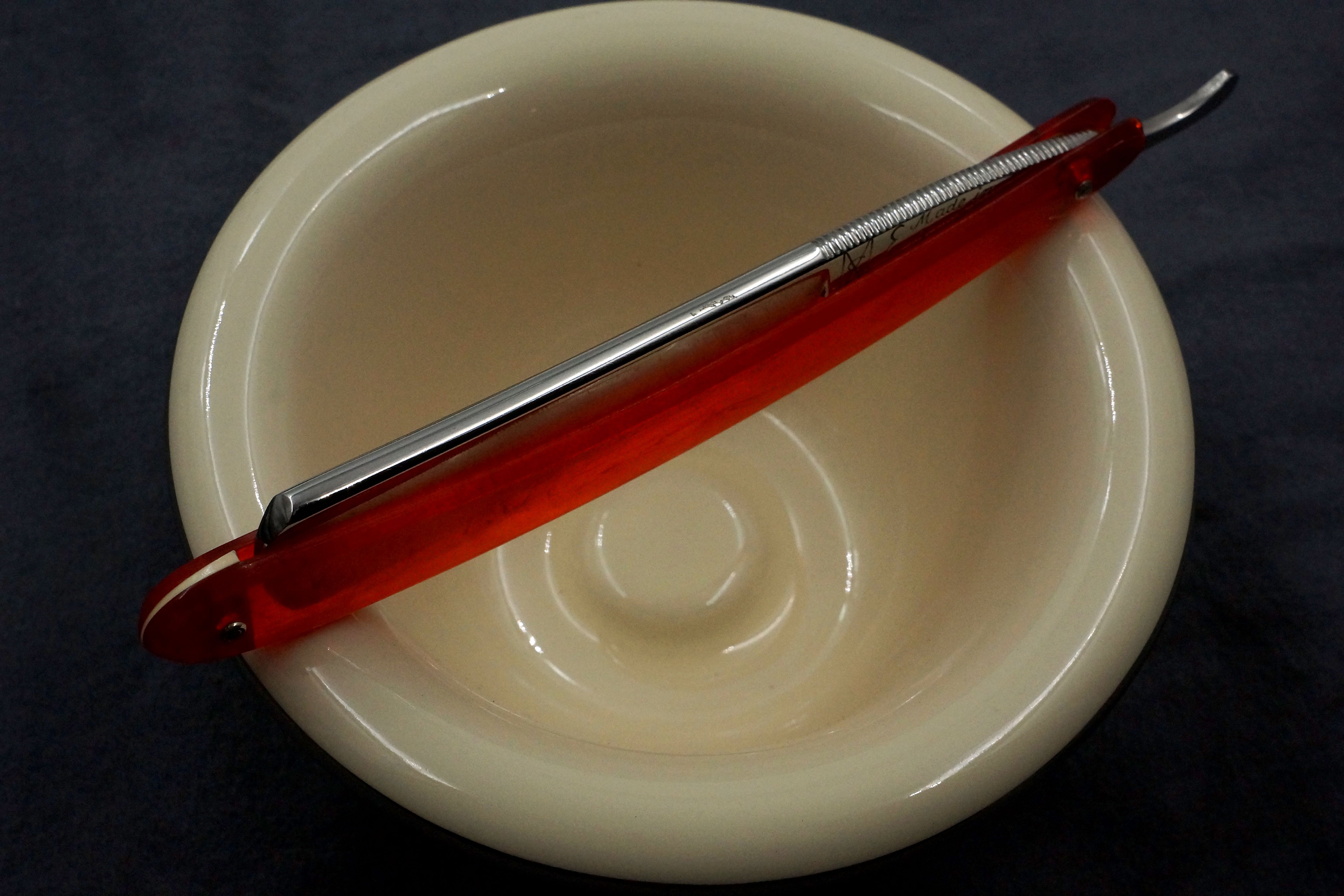 Ern Es-Ex Near Pristine 11/16 Full Hollow Blade - Solingen Vintage Straight Razor - Shave Ready