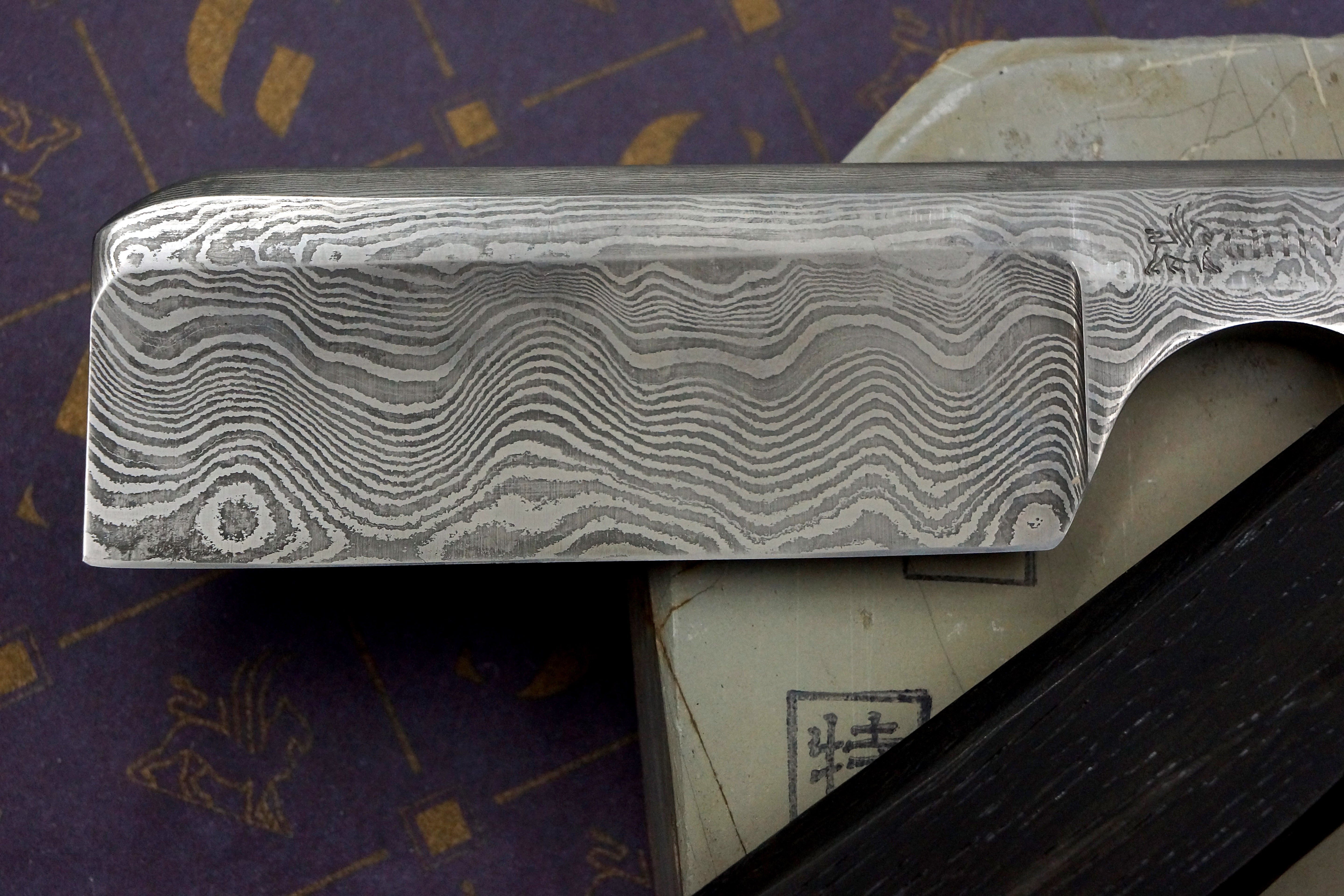 Griffith 10/8 Damascus Quarter Hollow - Bog Oak Scales Artisan Straight Razor