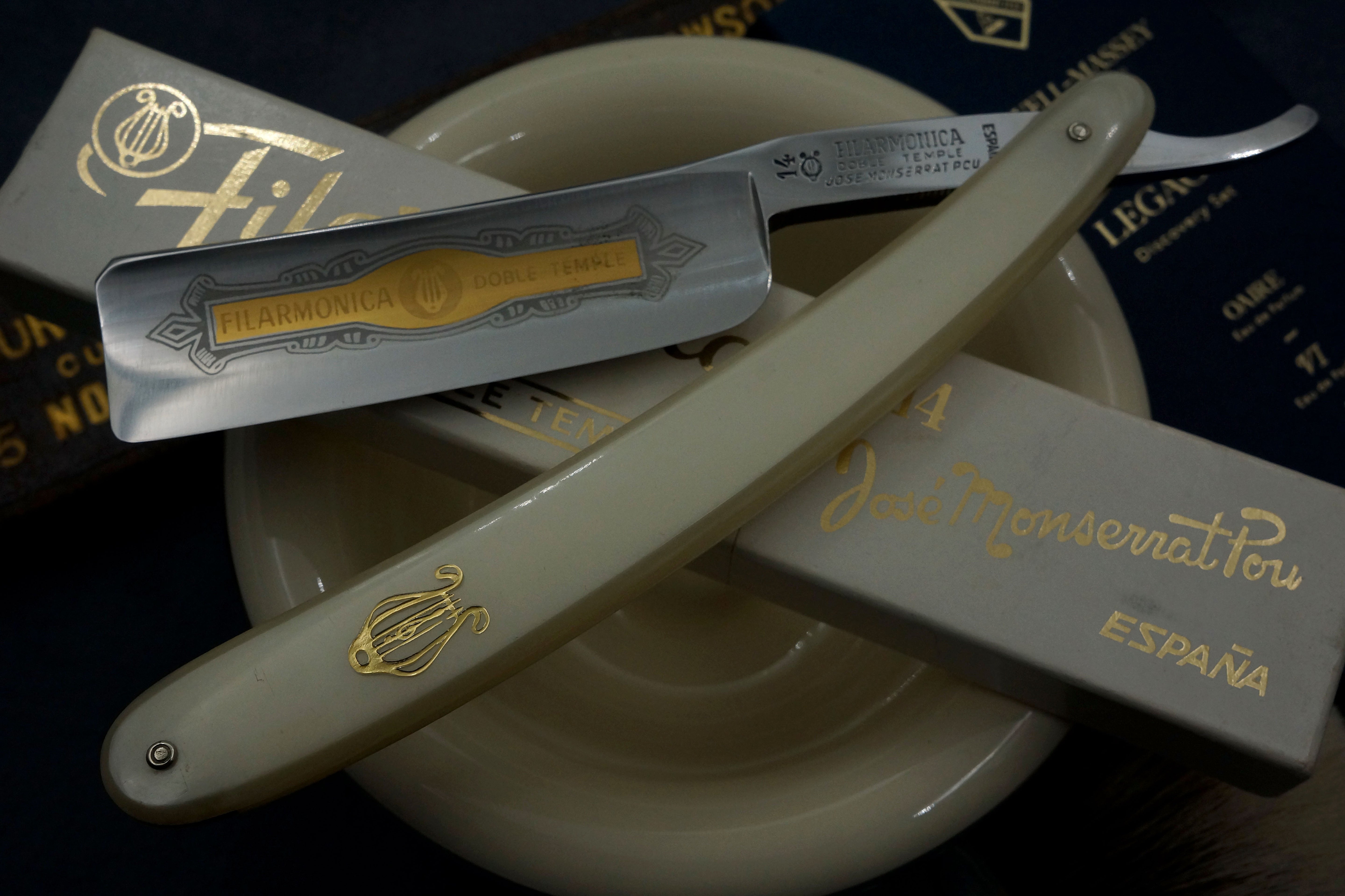 Filarmonica JMP Doble Temple No. 14 15/16" Full Hollow Blade - Near Pristine Vintage Spanish Straight Razor - Shave Ready