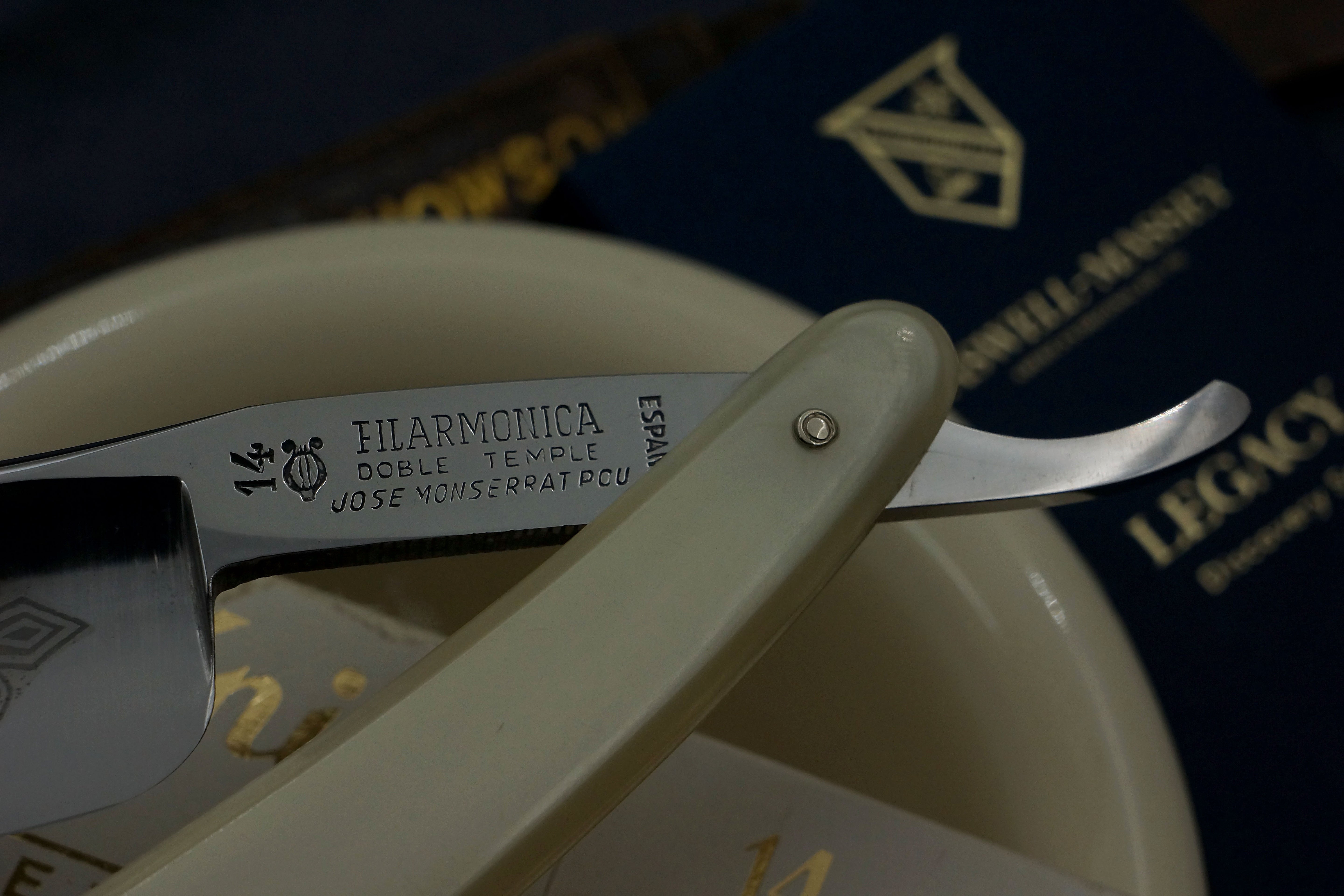 Filarmonica JMP Doble Temple No. 14 15/16" Full Hollow Blade - Near Pristine Vintage Spanish Straight Razor - Shave Ready