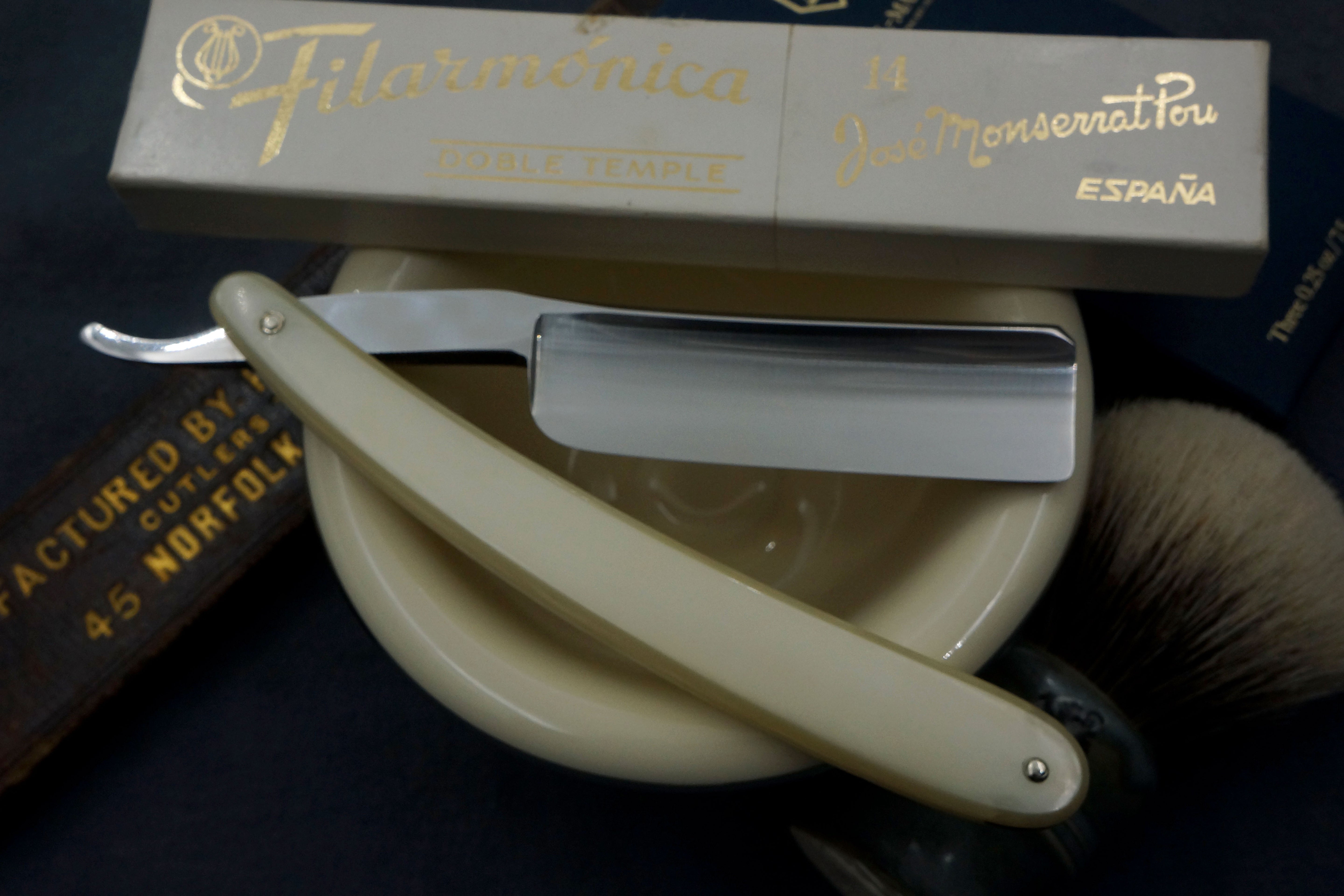 Filarmonica JMP Doble Temple No. 14 15/16" Full Hollow Blade - Near Pristine Vintage Spanish Straight Razor - Shave Ready