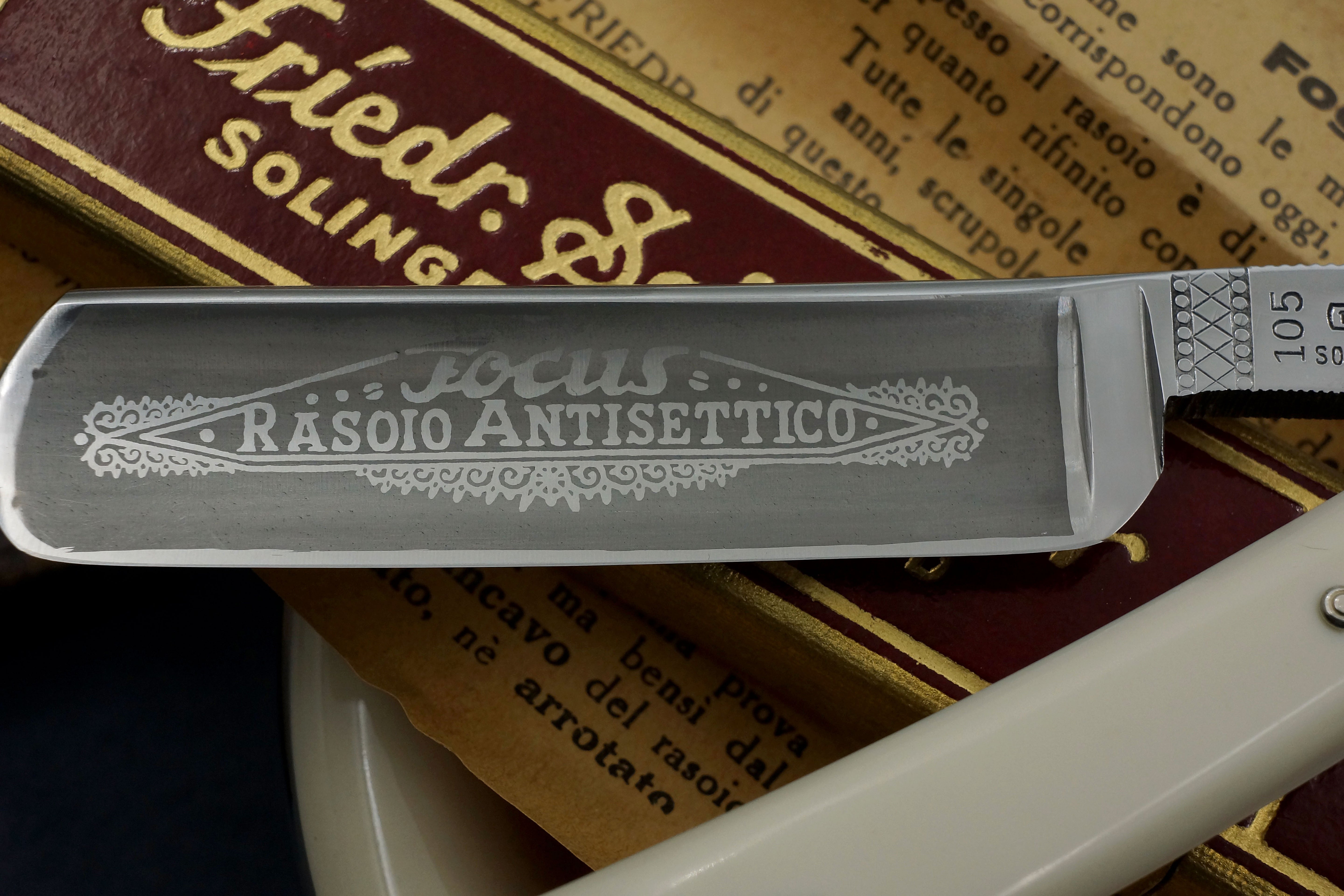 Friedrich Schlemper Antisettico 105 - Mint 6/8 Full Hollow Blade - Vintage Solingen Straight Razor - Shave Ready