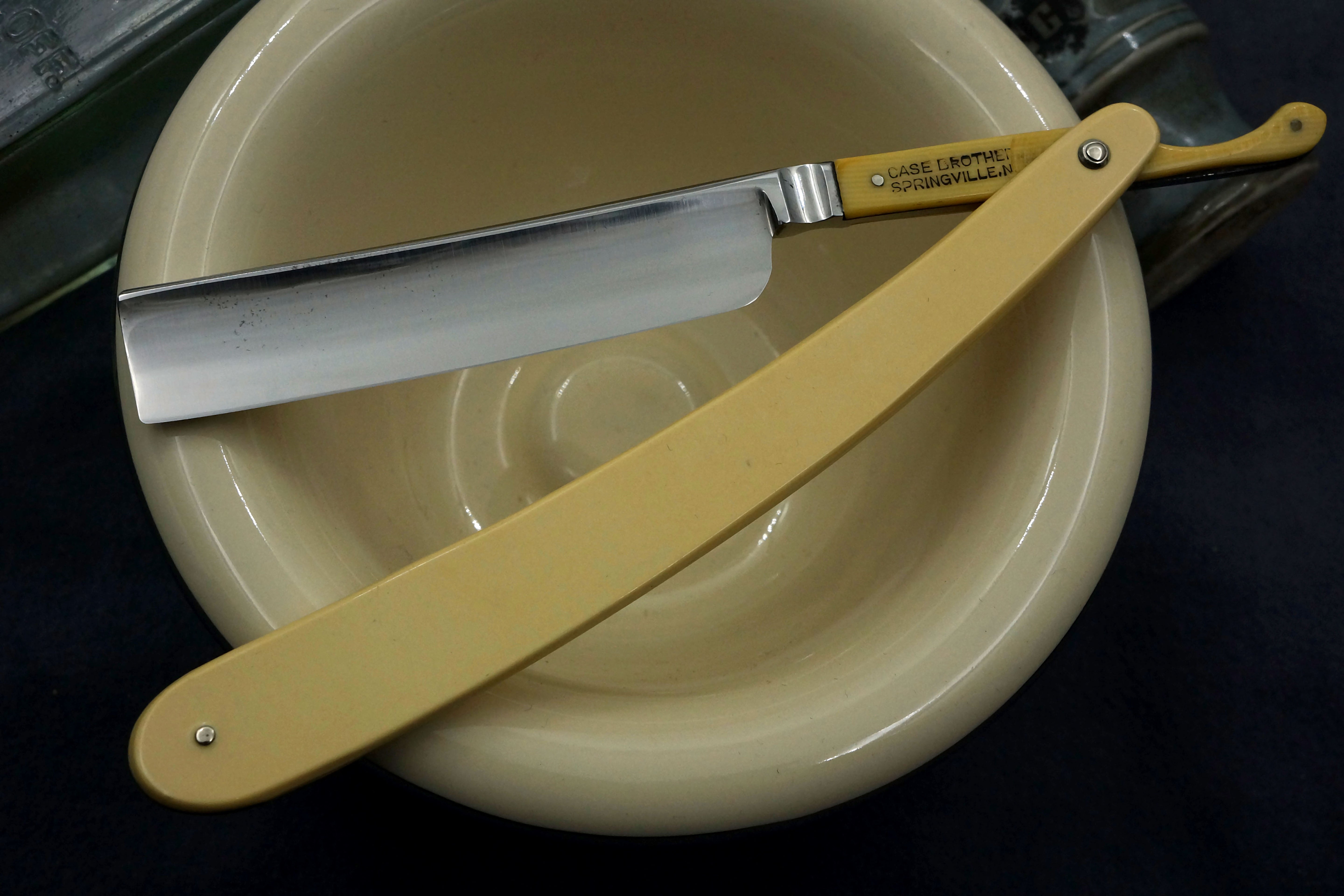 Case Bros. Springville NY - 5/8 Excellent Clad Tang Scarce American Straight Razor - Shave Ready