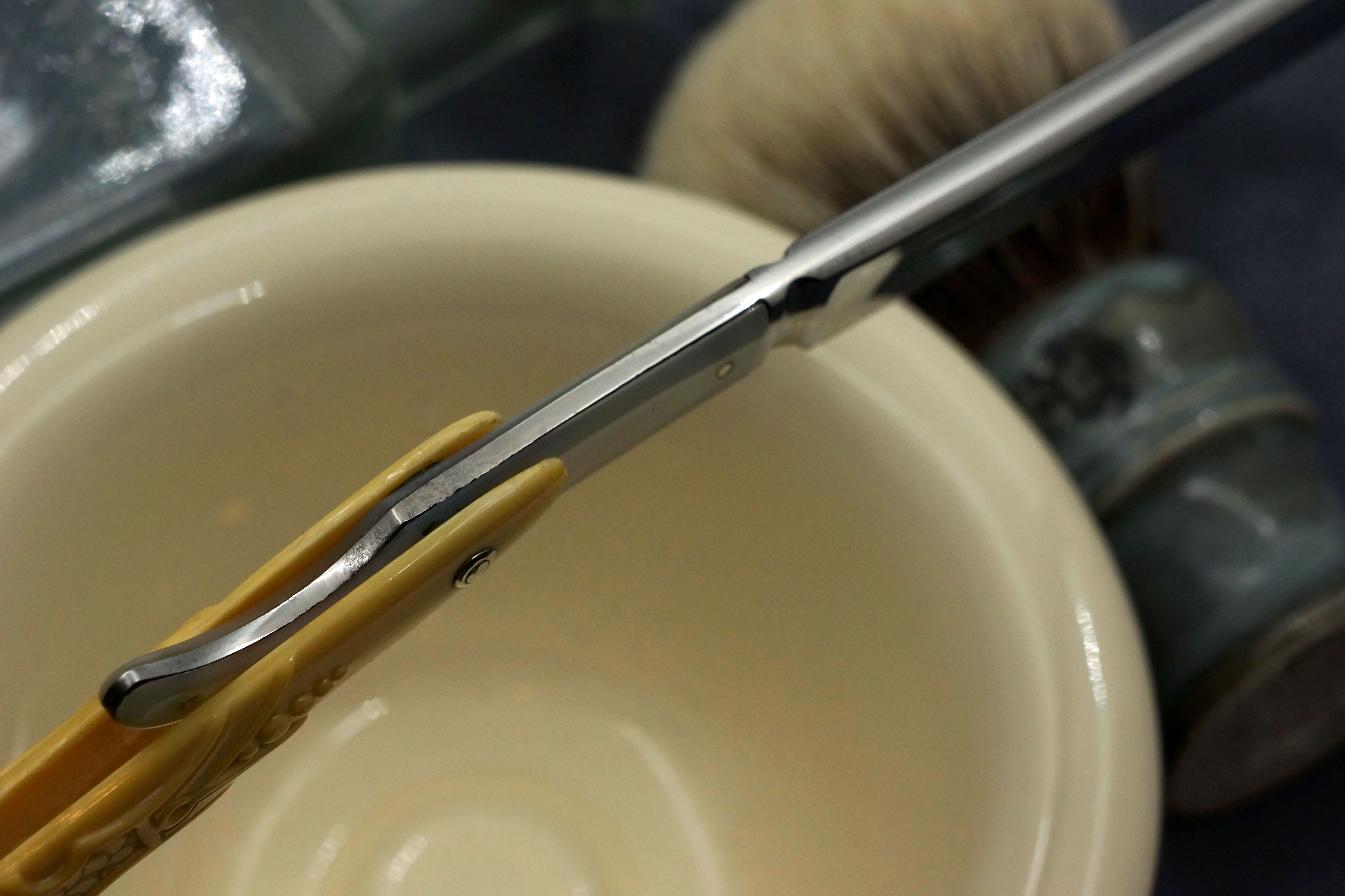 Challenge Cutlery Fancy Pearl Tang 5/8 Full Hollow Blade - Vintage American Straight Razor - Shave Ready