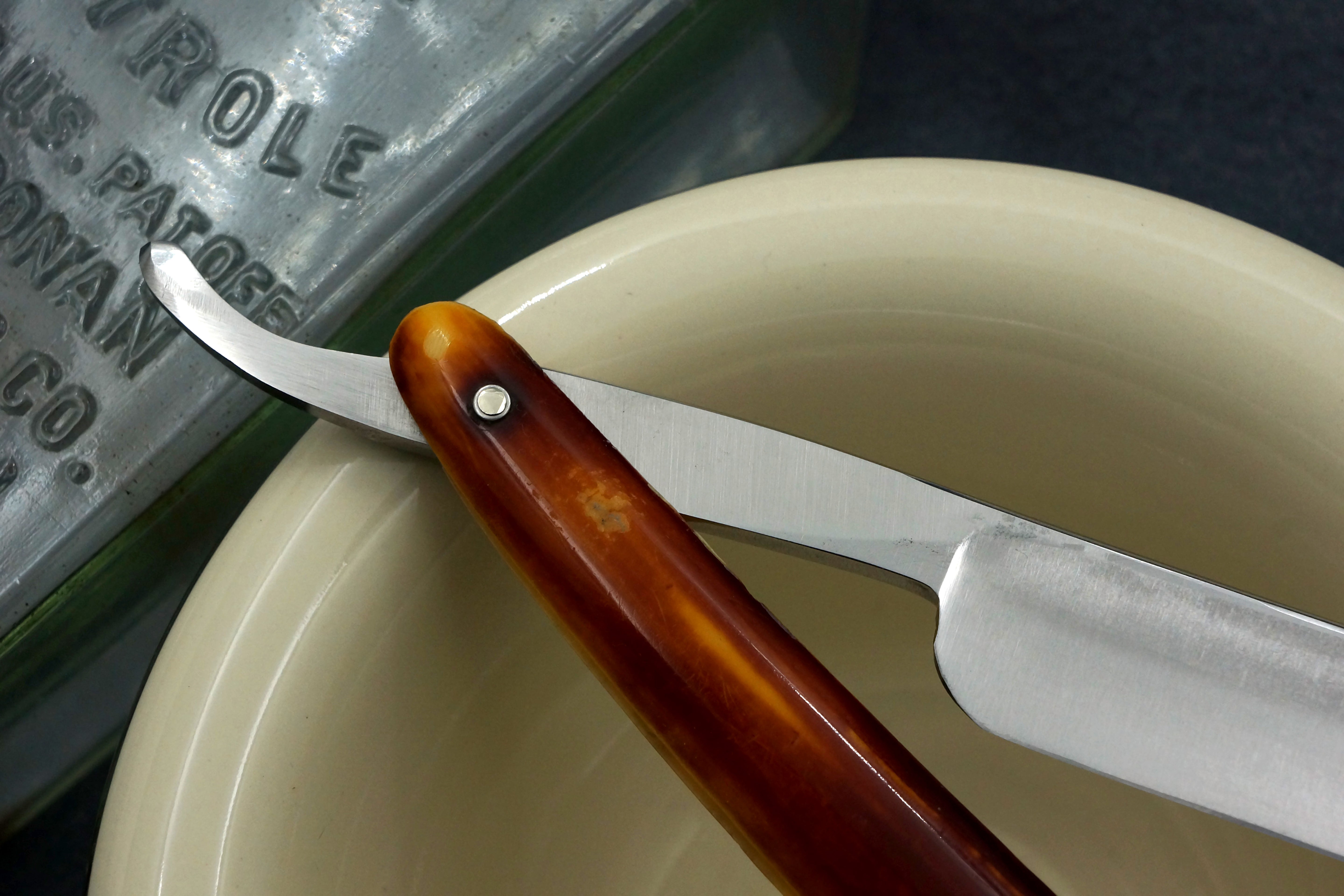 Joseph Allen & Sons "Medium Hollow Ground" with Fancy Scales - 5/8 Blade - Restored Sheffield Vintage Straight Razor - Shave Ready