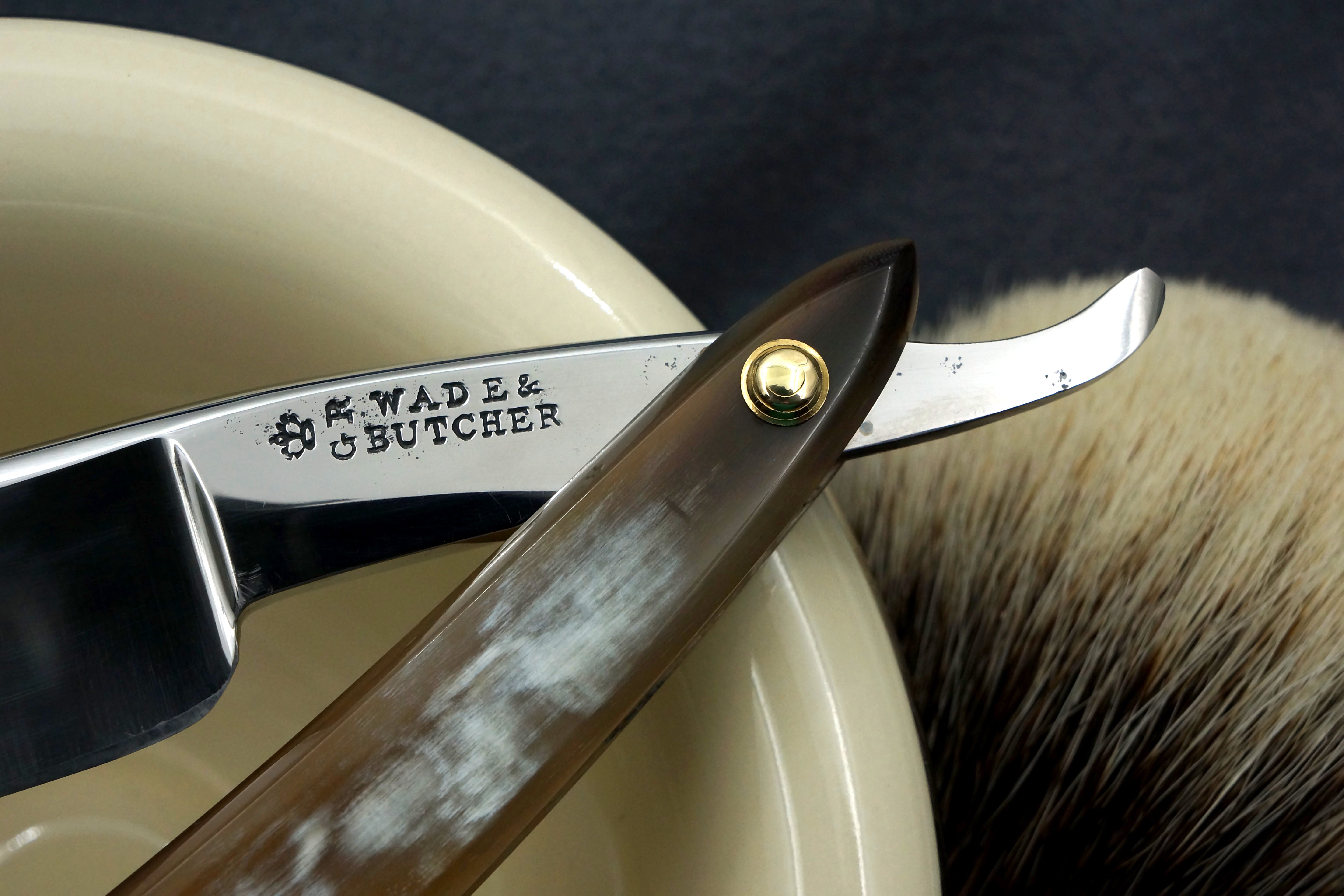 Wade & Butcher GR 7/8 Blade with Custom Horn Scales - Stunning Fully Restored Sheffield Straight Razor - Shave Ready