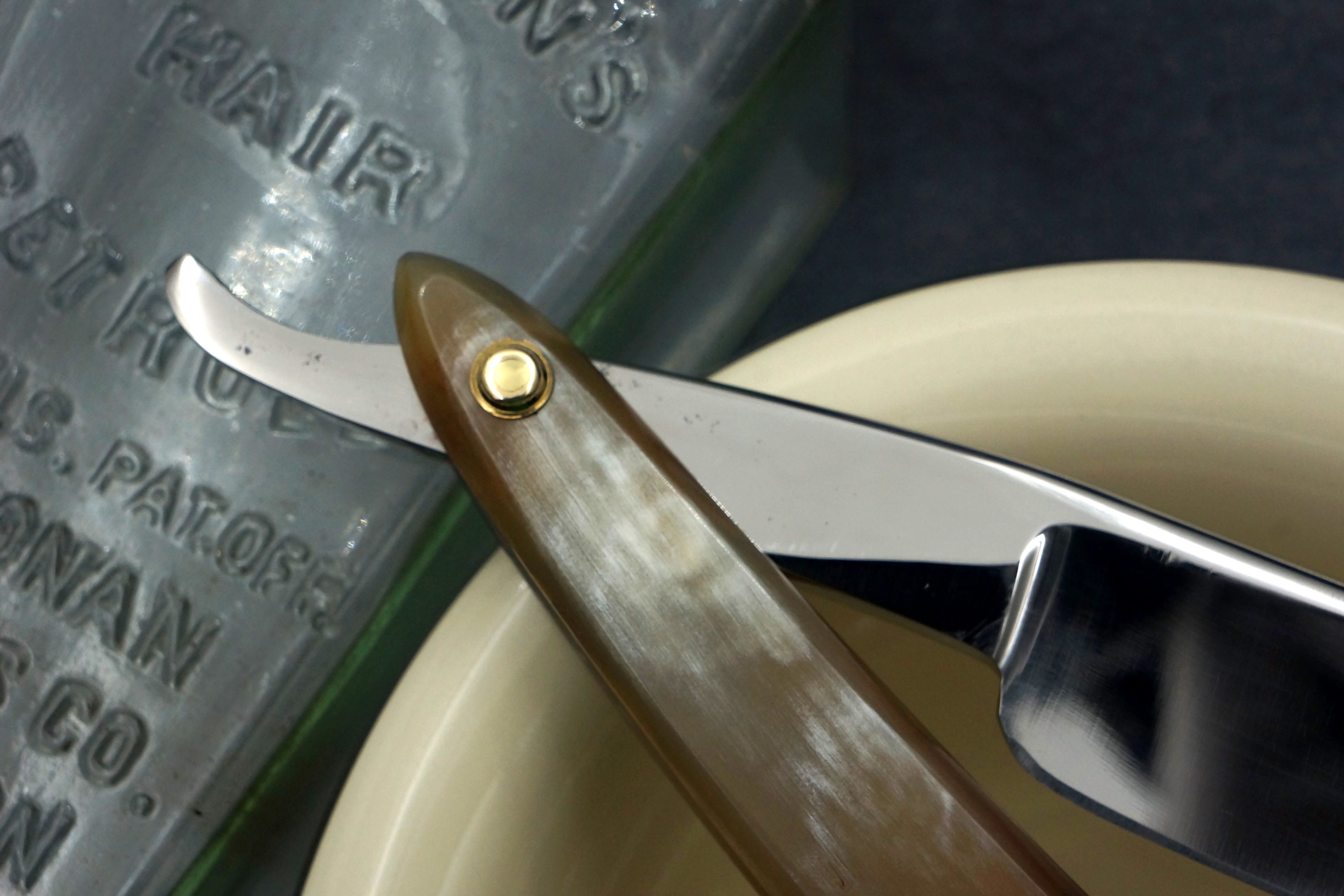 Wade & Butcher GR 7/8 Blade with Custom Horn Scales - Stunning Fully Restored Sheffield Straight Razor - Shave Ready