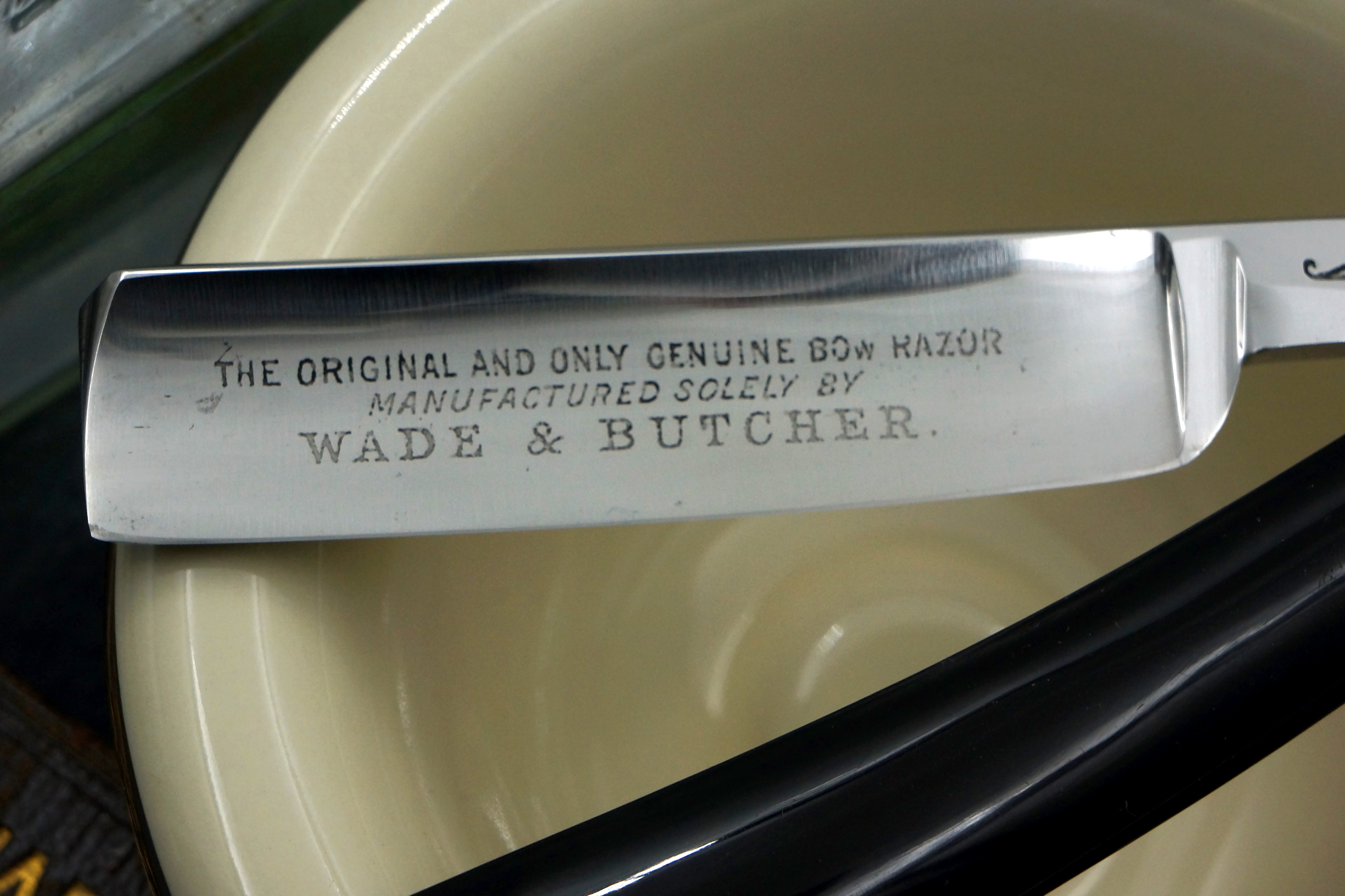 Wade & Butcher "Bow Razor" 6/8 - Near Mint Fully Restored Sheffield Straight Razor - Shave Ready