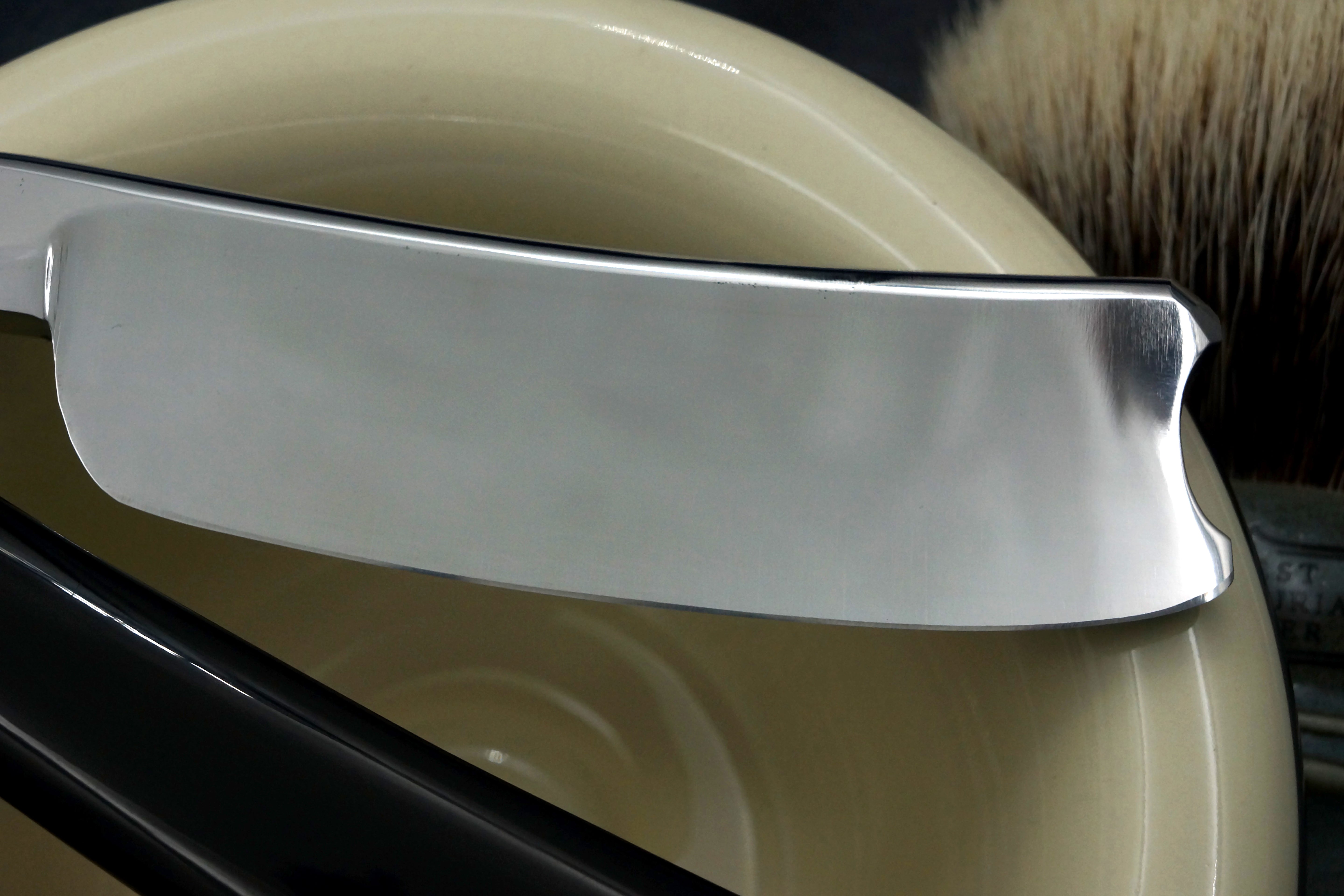 Wade & Butcher "For Barbers Use" - 1" Blade with New Horn Scales - Restored Sheffield Straight Razor - Shave Ready