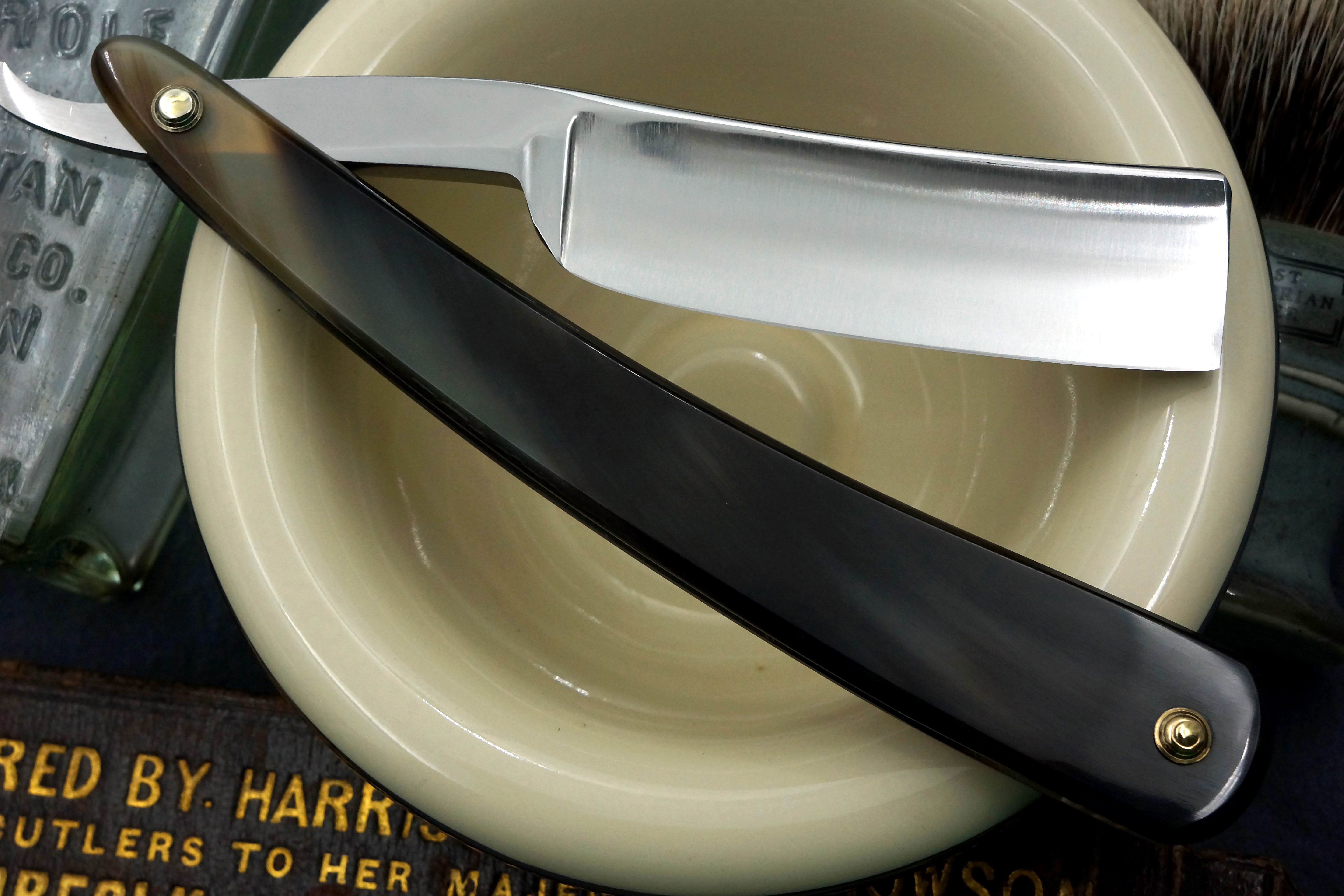 Joseph Rodgers & Sons - 7/8 Half Hollow Blade with New Horn Scales - Restored Sheffield Straight Razor - Shave Ready