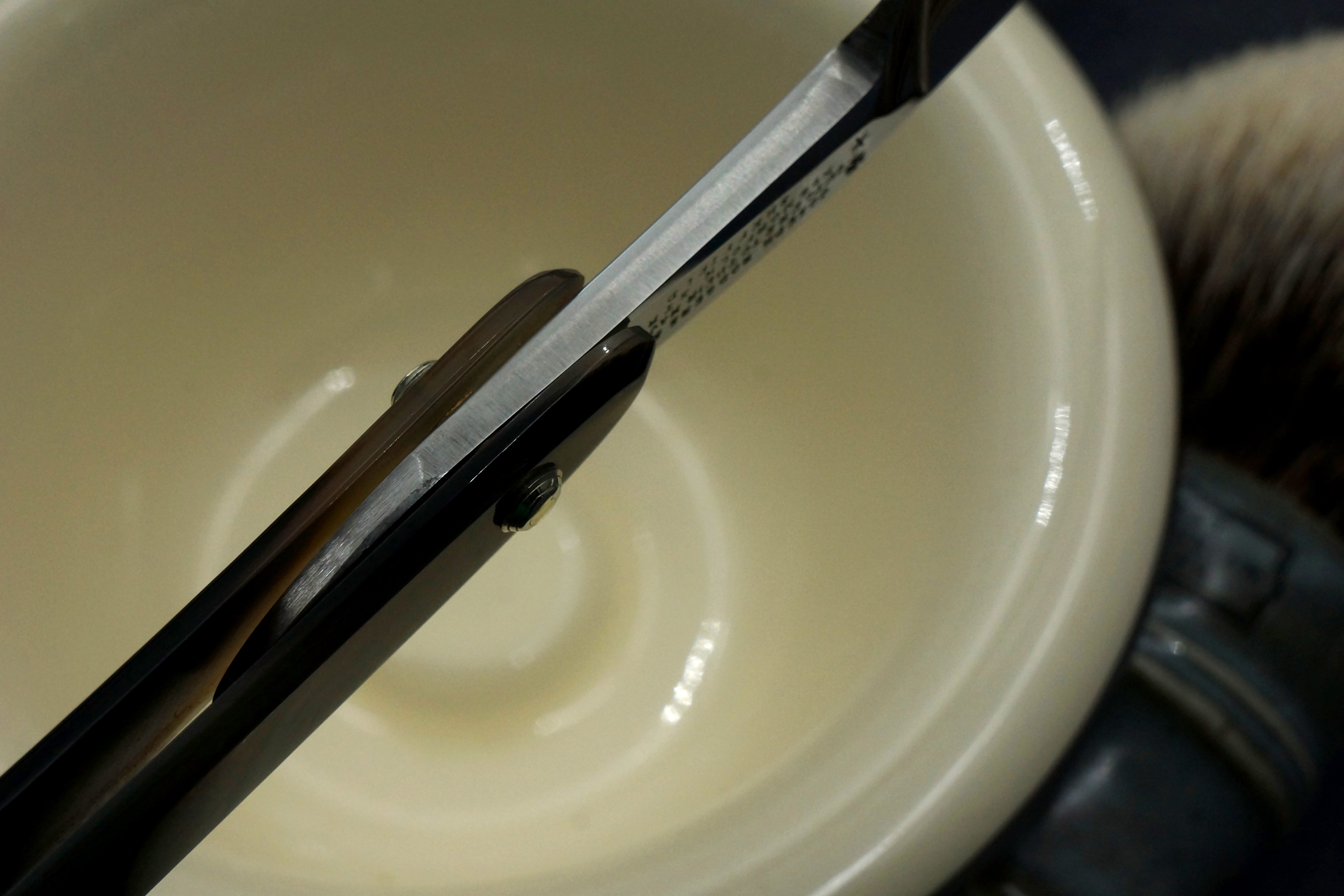 Joseph Rodgers & Sons - 7/8 Half Hollow Blade with New Horn Scales - Restored Sheffield Straight Razor - Shave Ready