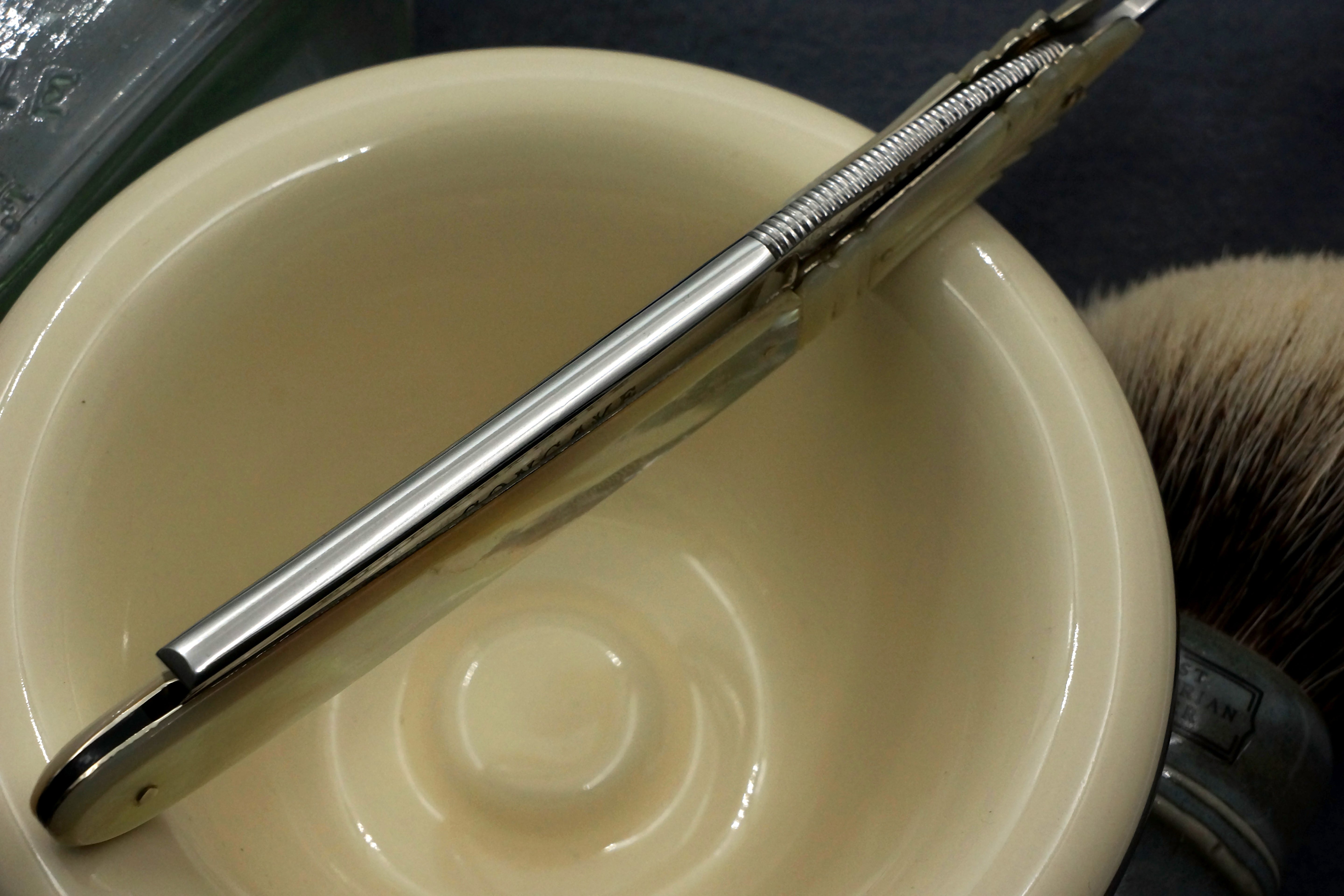 Wade & Butcher - Stunning 11/16 Blade Carved Mother of Pearl Scaled - Vintage Sheffield Straight Razor - Shave Ready