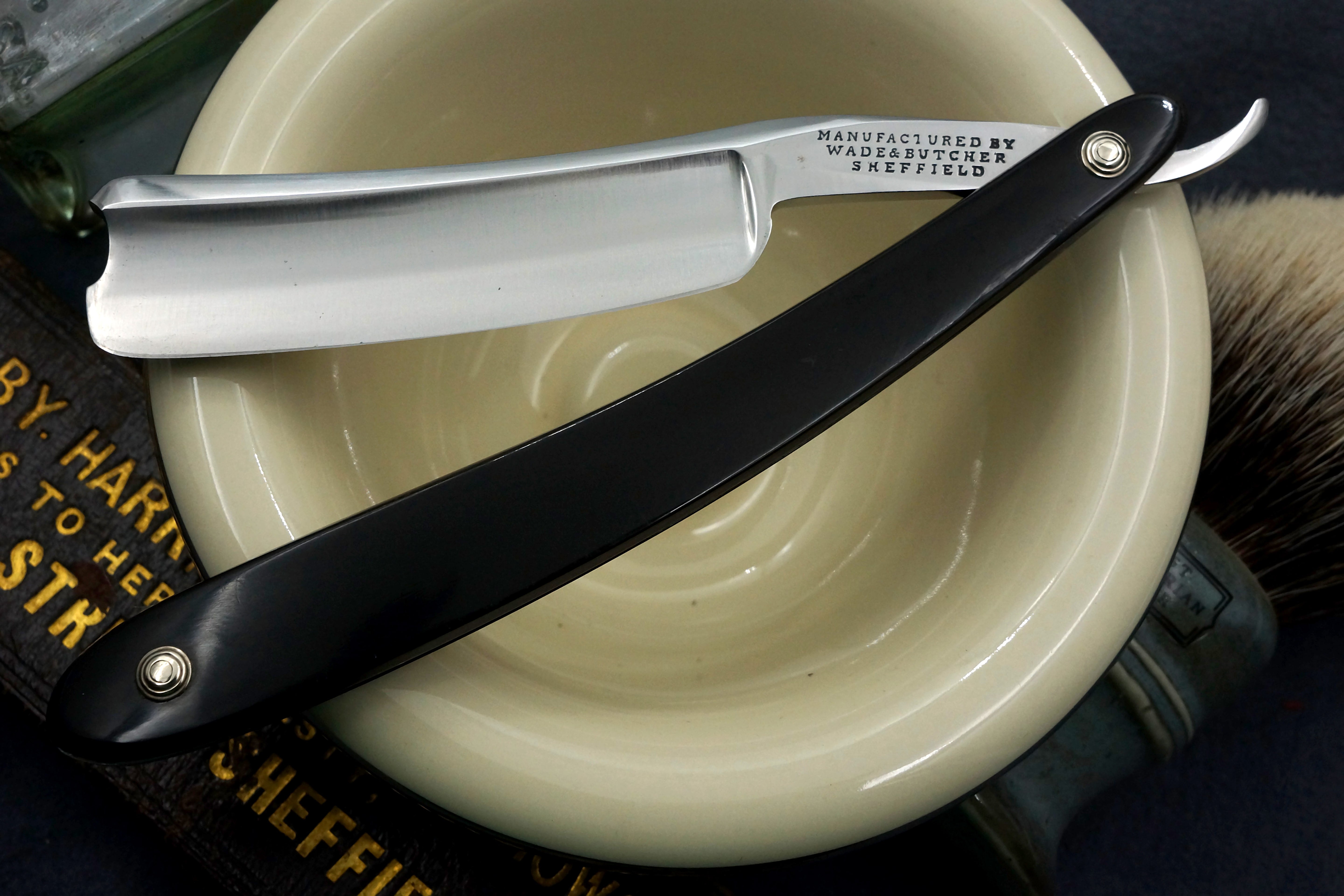 Wade & Butcher 13/16 Blade with Original Horn Scales - Fully Restored Sheffield Straight Razor - Shave Ready