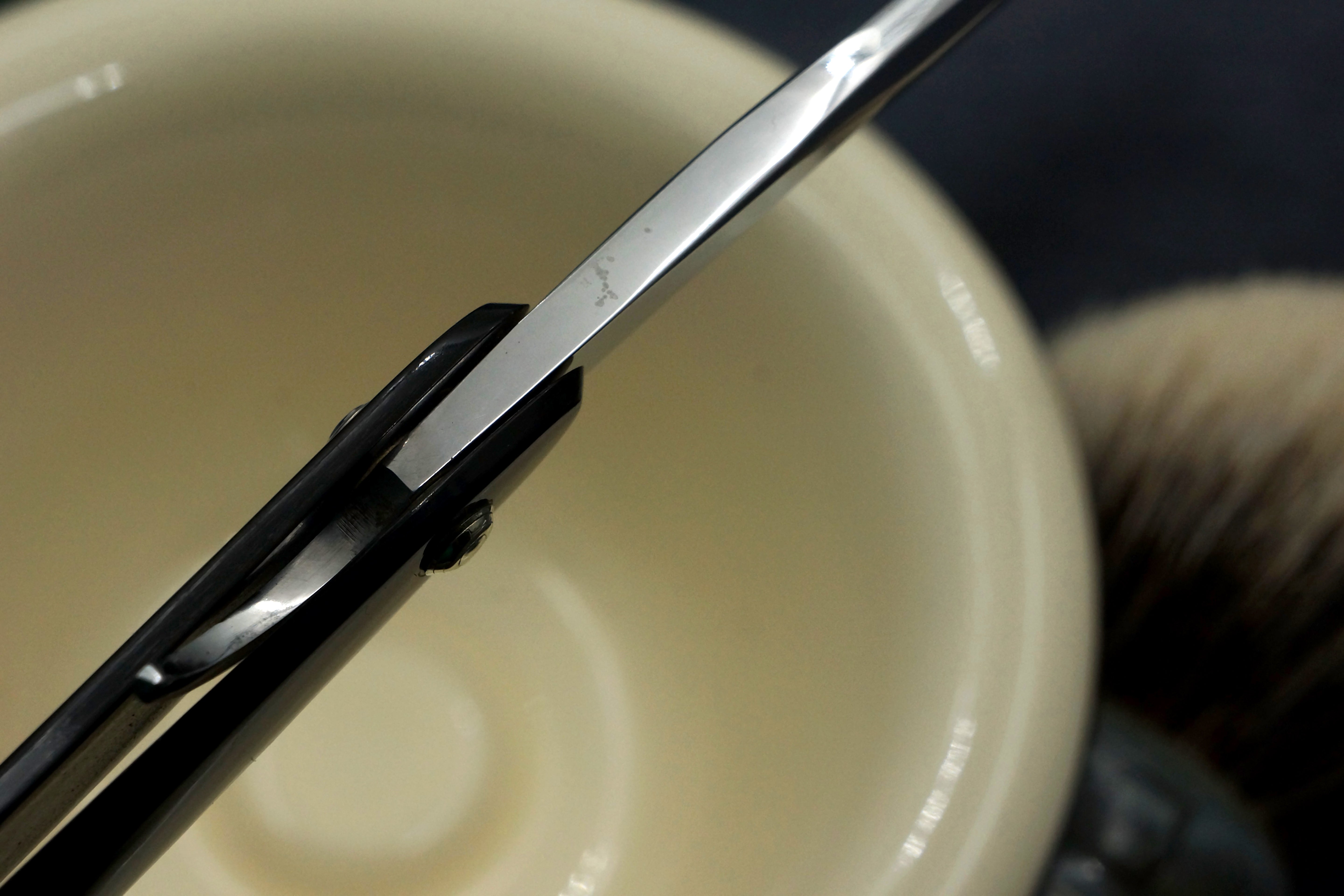 Wade & Butcher 13/16 Blade with Original Horn Scales - Fully Restored Sheffield Straight Razor - Shave Ready