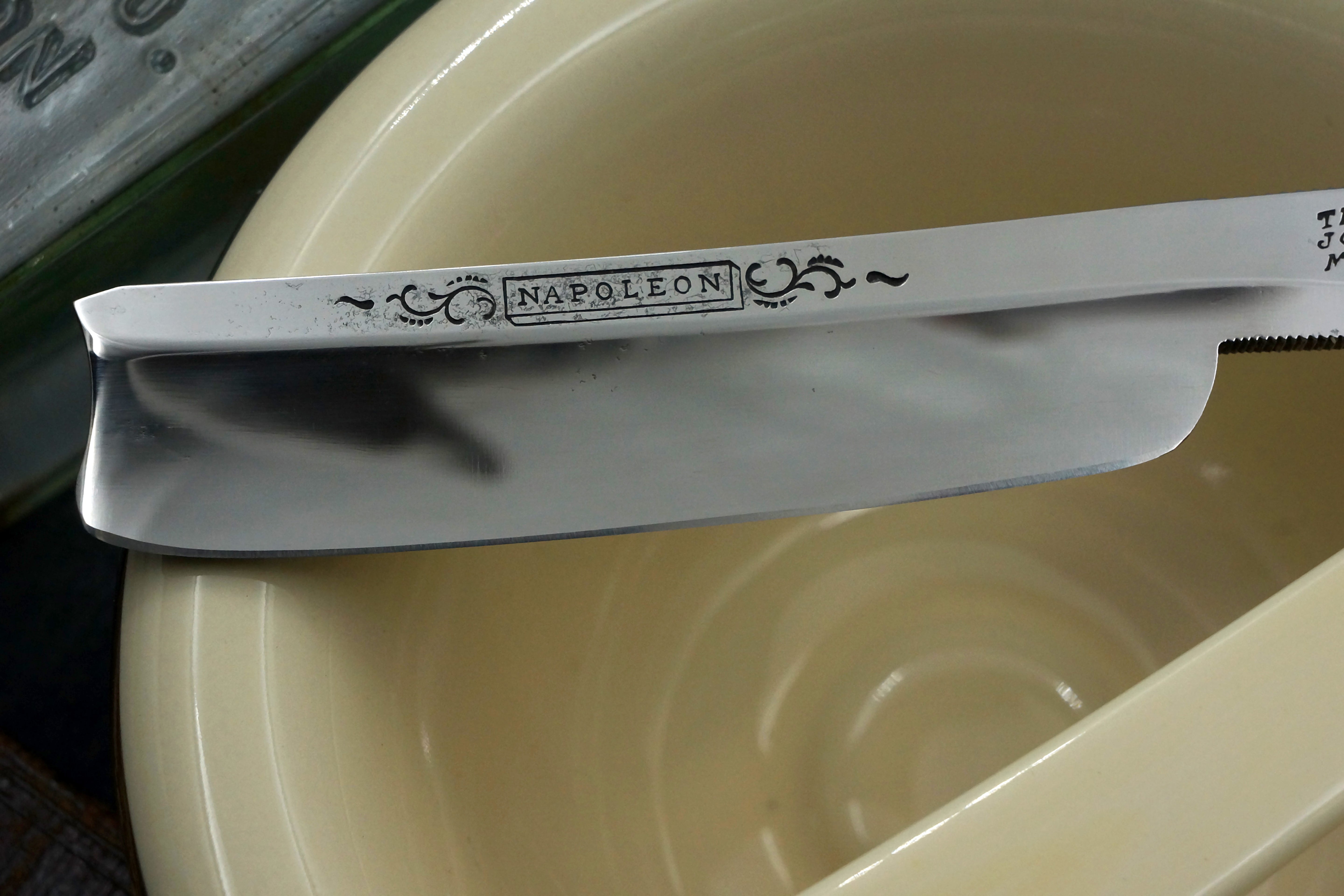 John & William Ragg "Napoleon Razor" - Stunning 6/8 Blade Ivory Scaled - Vintage Sheffield Straight Razor - Shave Ready