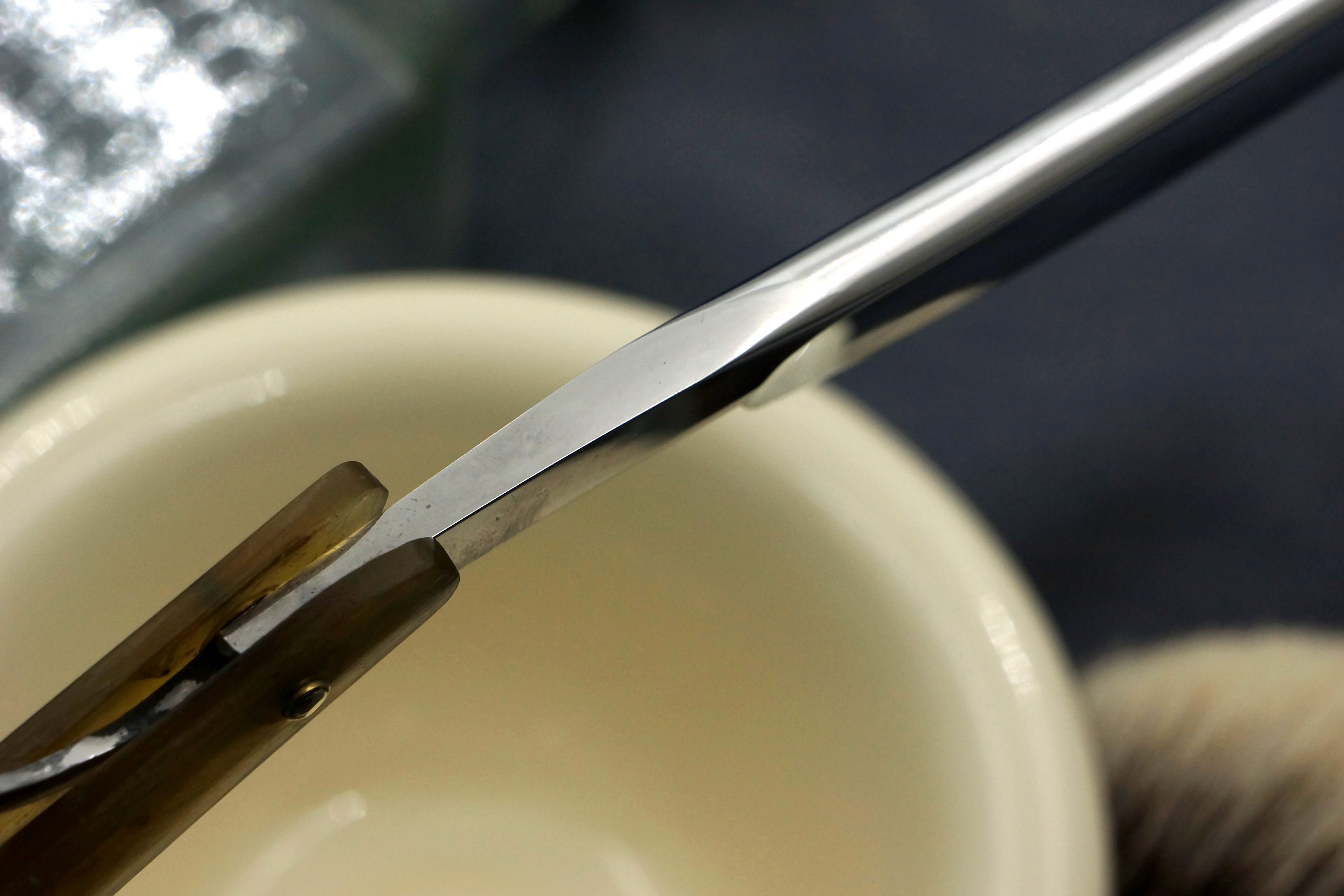 F. Fenney "Tally Ho" 13/16 Near Wedge Blade with Fancy Horn Scales - Handsome Fully Restored Sheffield Straight Razor - Shave Ready