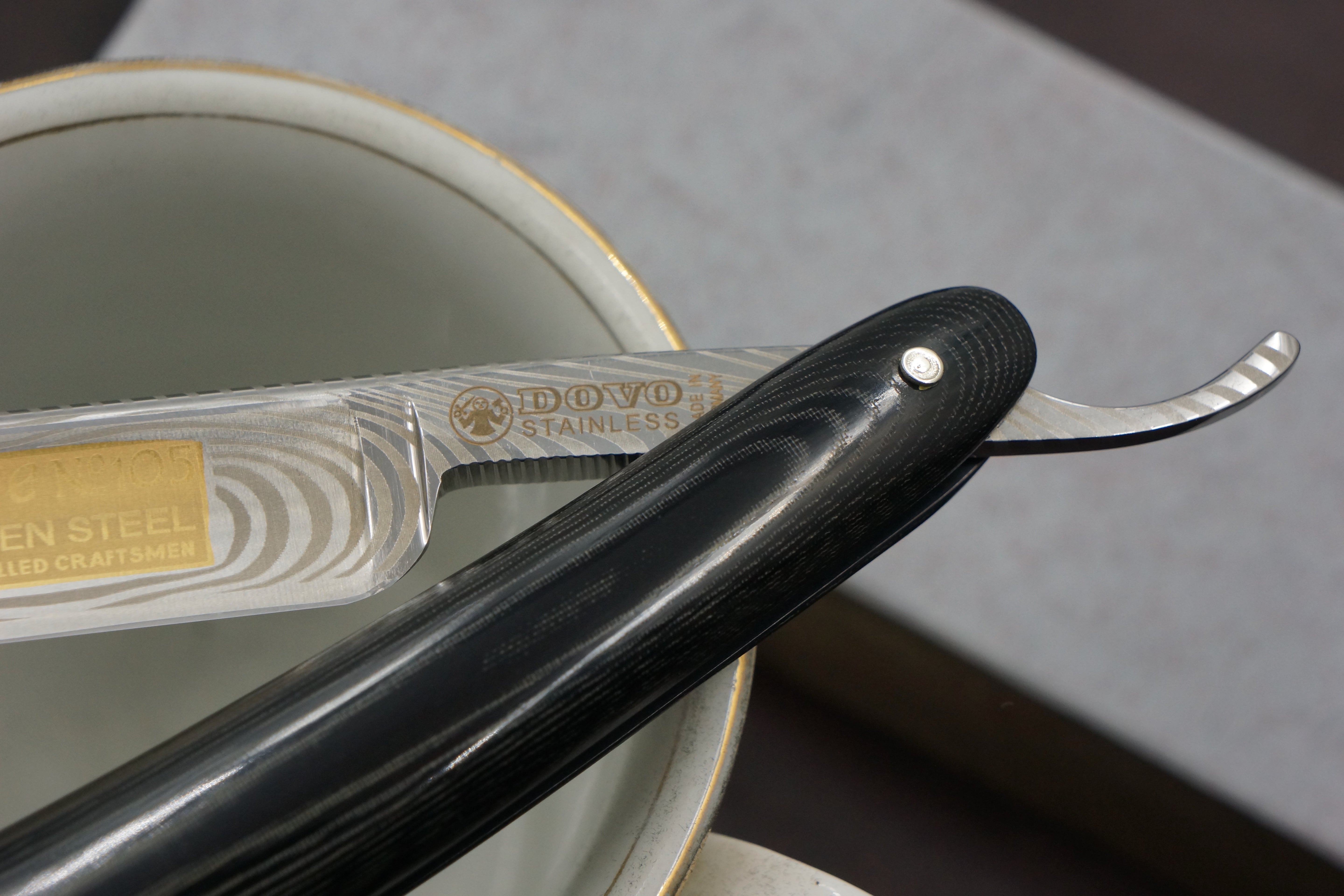 Dovo "En Vogue" No. 105 - Preowned Fancy 11/16 Full Hollow Blade - Solingen Straight Razor - Shave Ready