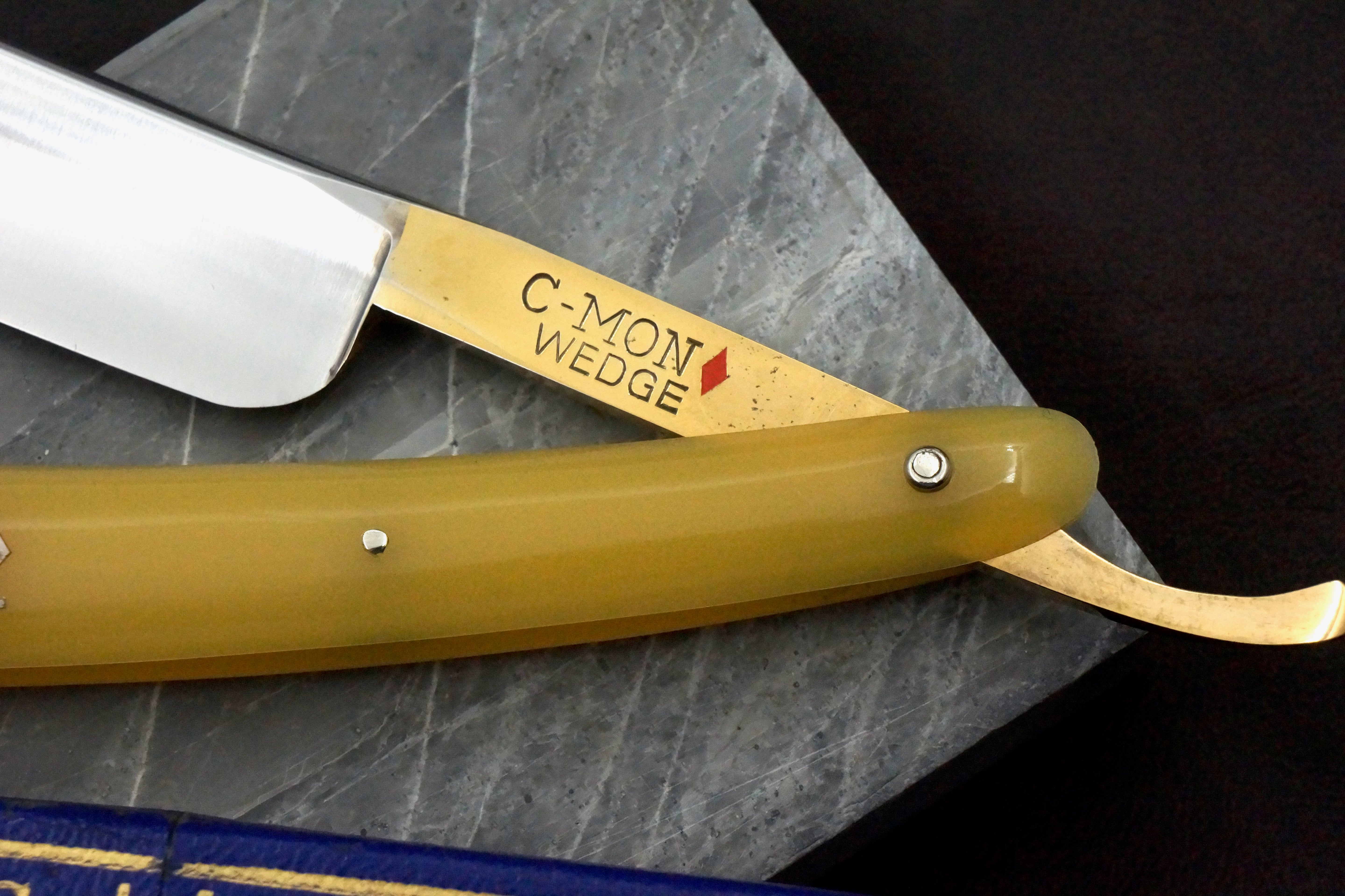 Peter J. Michels CMON Wedge - Near Pristine 5/8 Blade - Vintage Solingen Straight Razor - Shave Ready