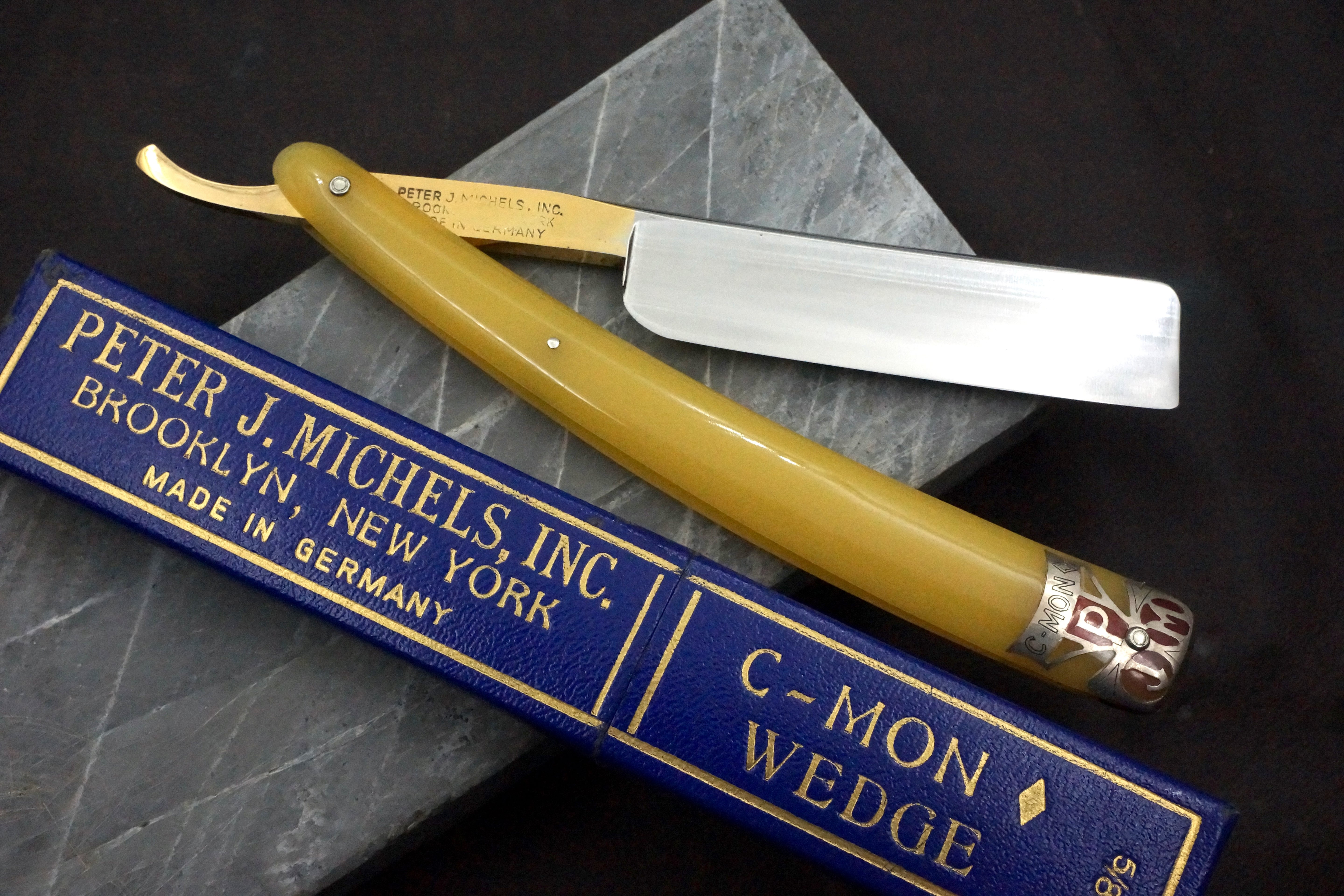 Peter J. Michels CMON Wedge - Near Pristine 5/8 Blade - Vintage Solingen Straight Razor - Shave Ready