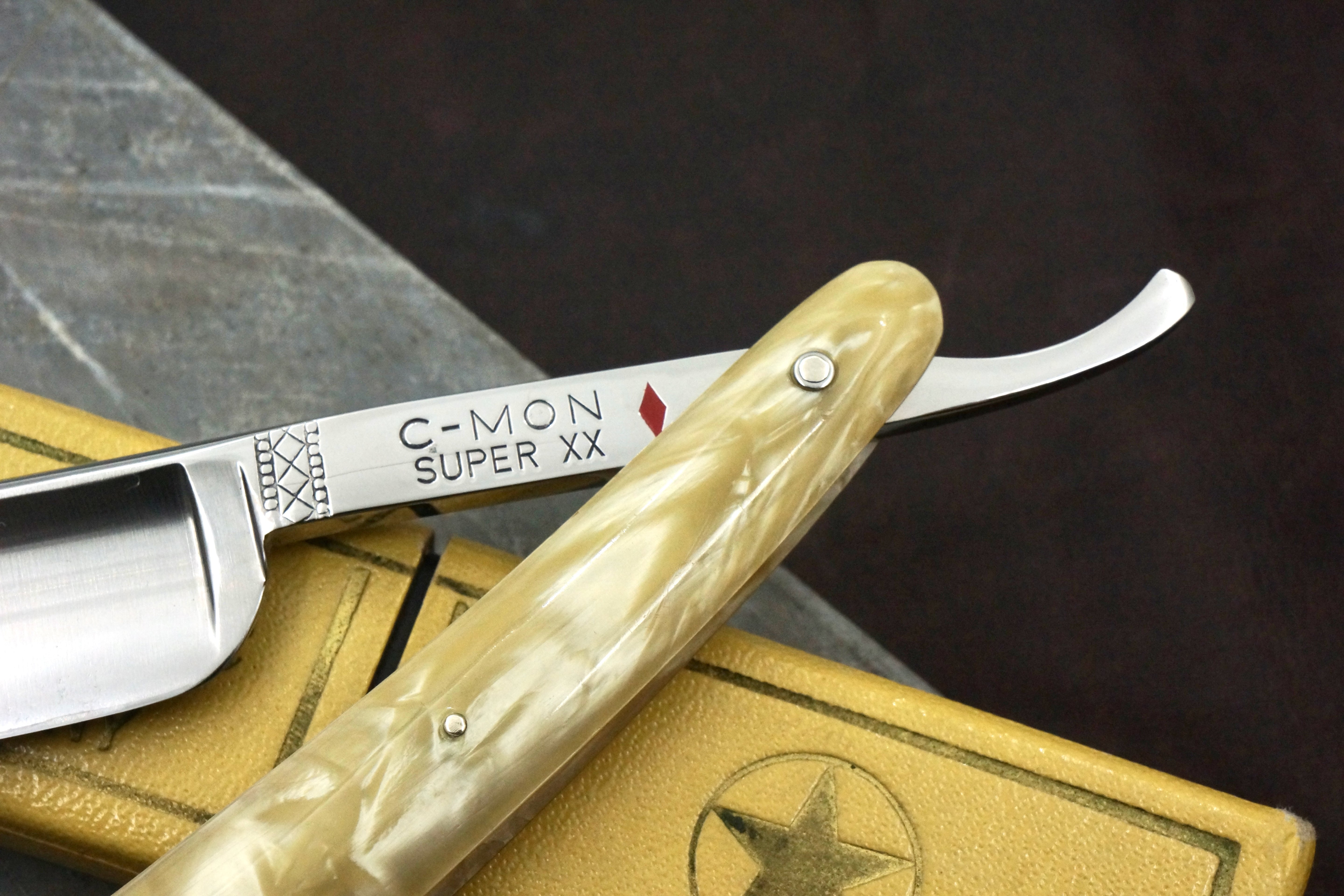 Peter J. Michels CMON Super XX - Near Pristine 5/8 Blade - Vintage Solingen Straight Razor - Shave Ready