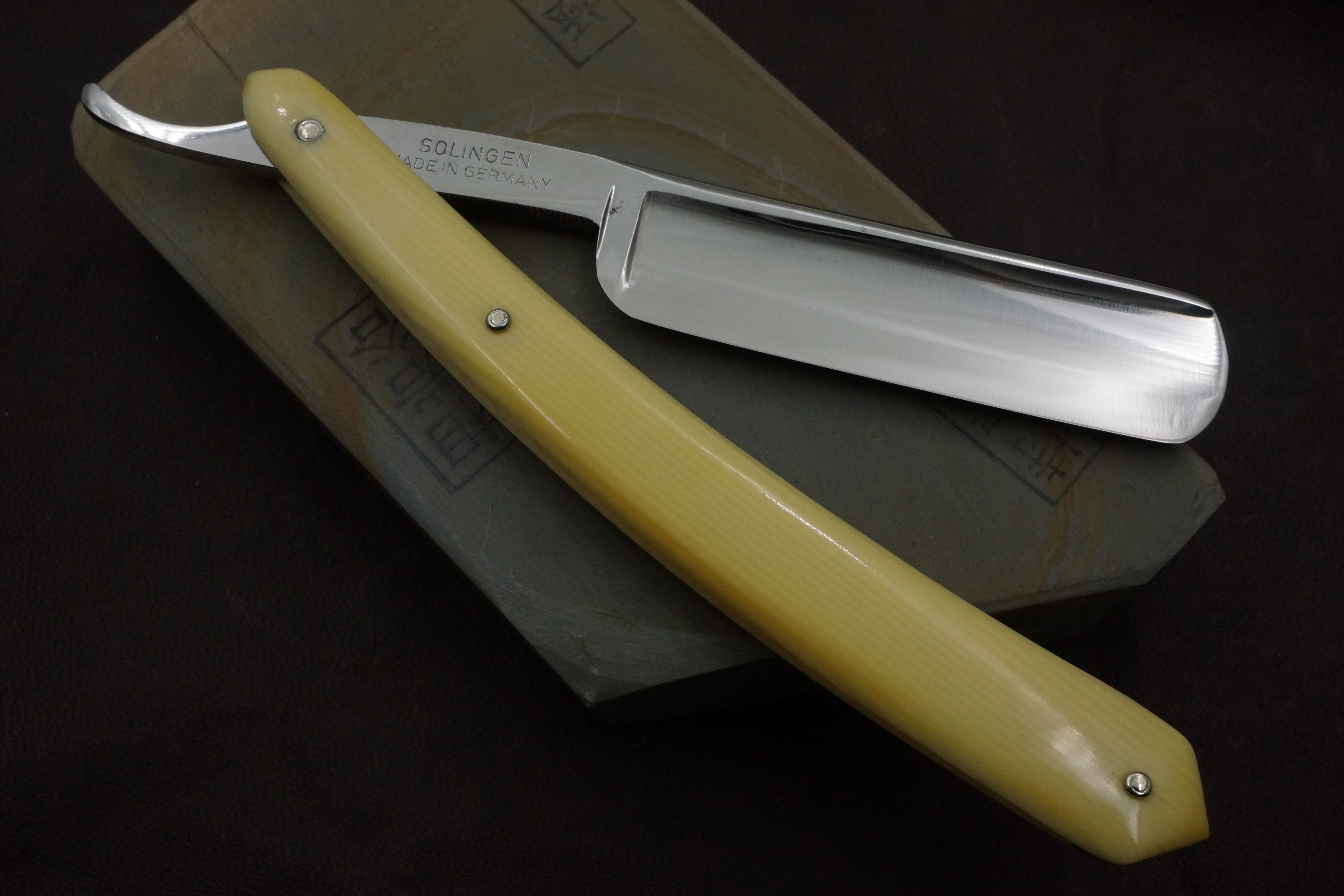 Paul Kohl "The Fisher" - Excellent + 13/16 Full Hollow Blade - Vintage Solingen Straight Razor - Shave Ready