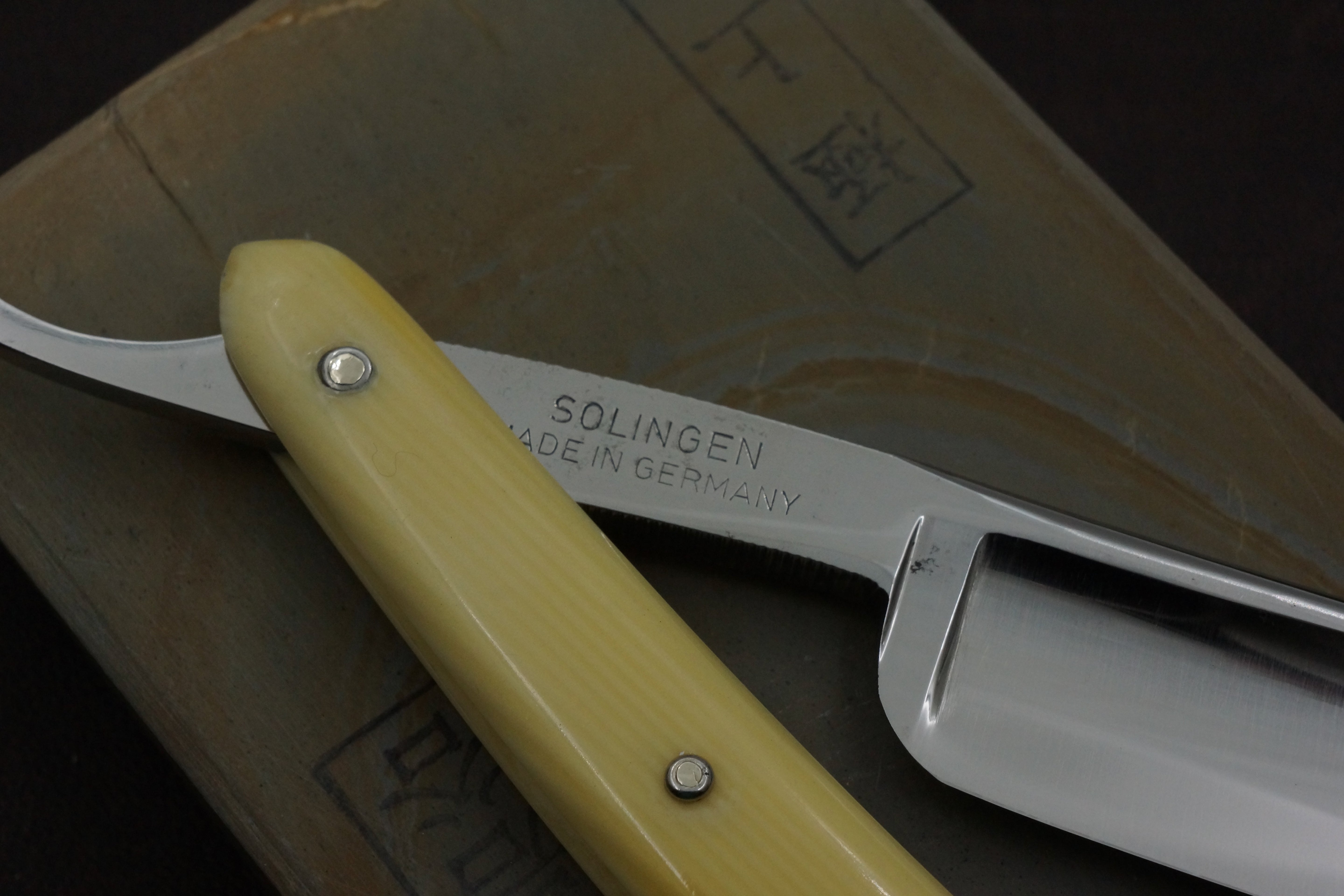 Paul Kohl "The Fisher" - Excellent + 13/16 Full Hollow Blade - Vintage Solingen Straight Razor - Shave Ready