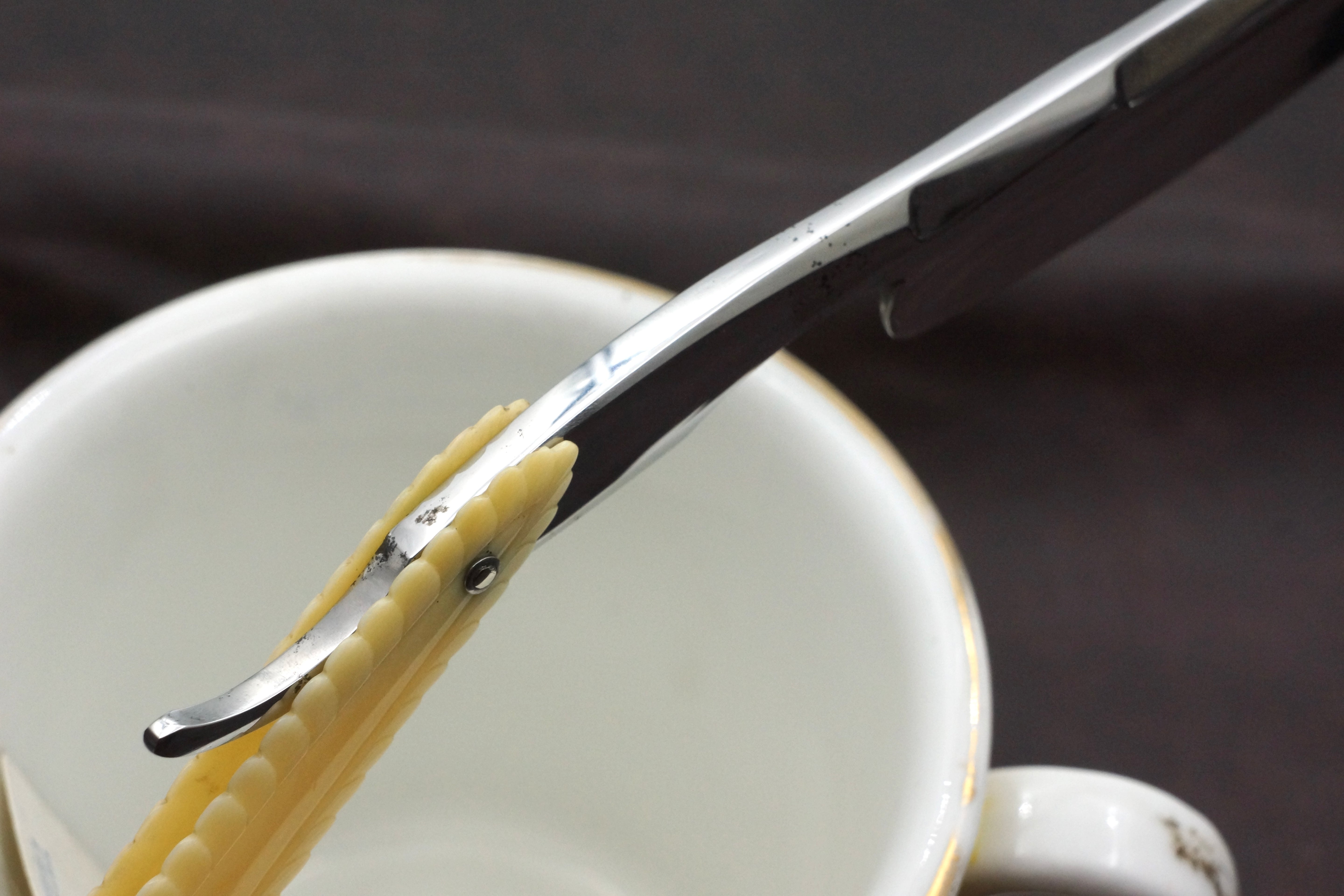 Hawcroft & Pearson - Stunning Rare 11/16 Very Fancy Blade & Carved Ivory Scales -Sheffield Straight Razor - Shave Ready