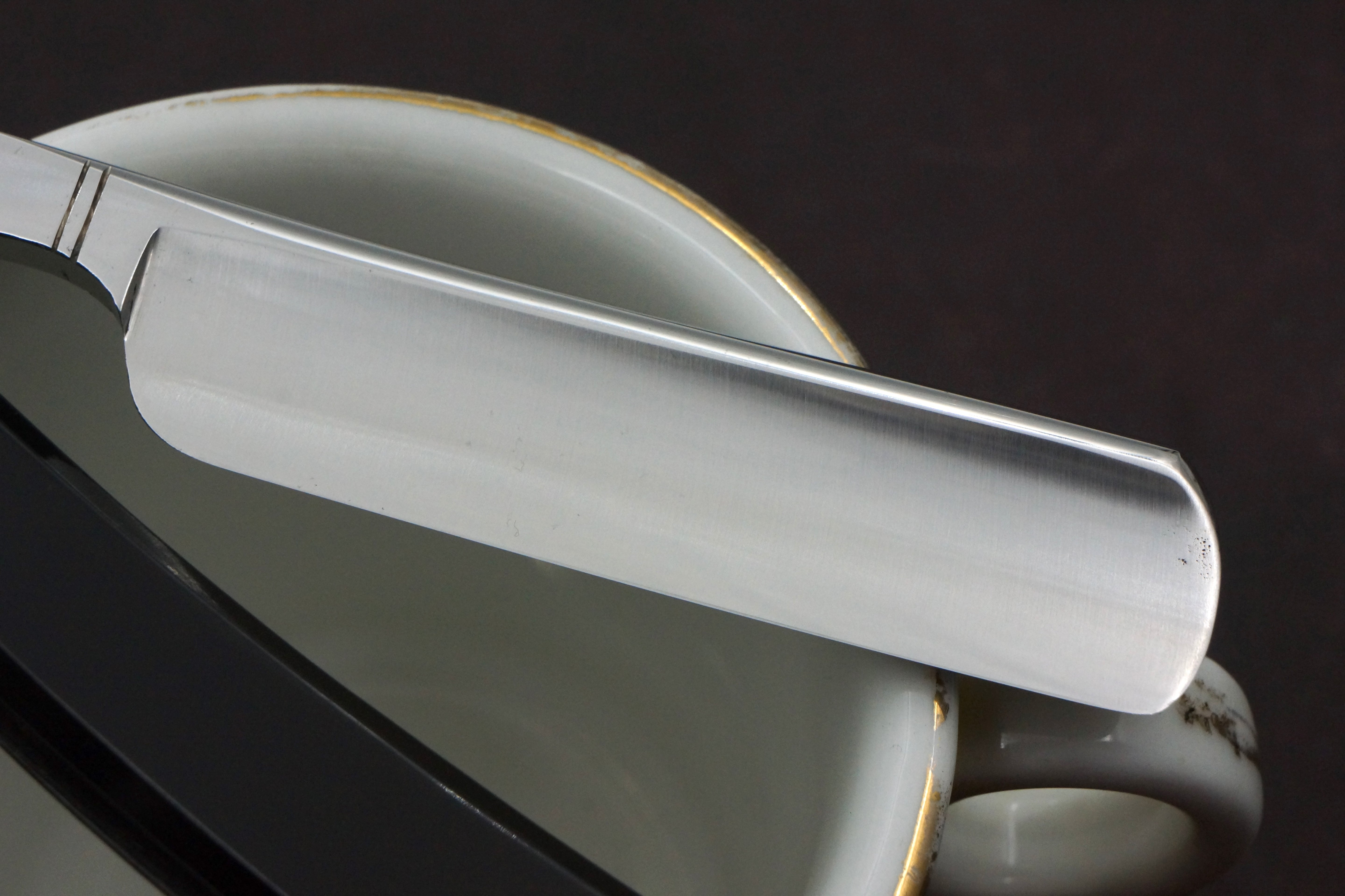 David Issard - Very Rare Like New 6/8 Full Hollow Blade - Vintage French Straight Razor - Shave Ready