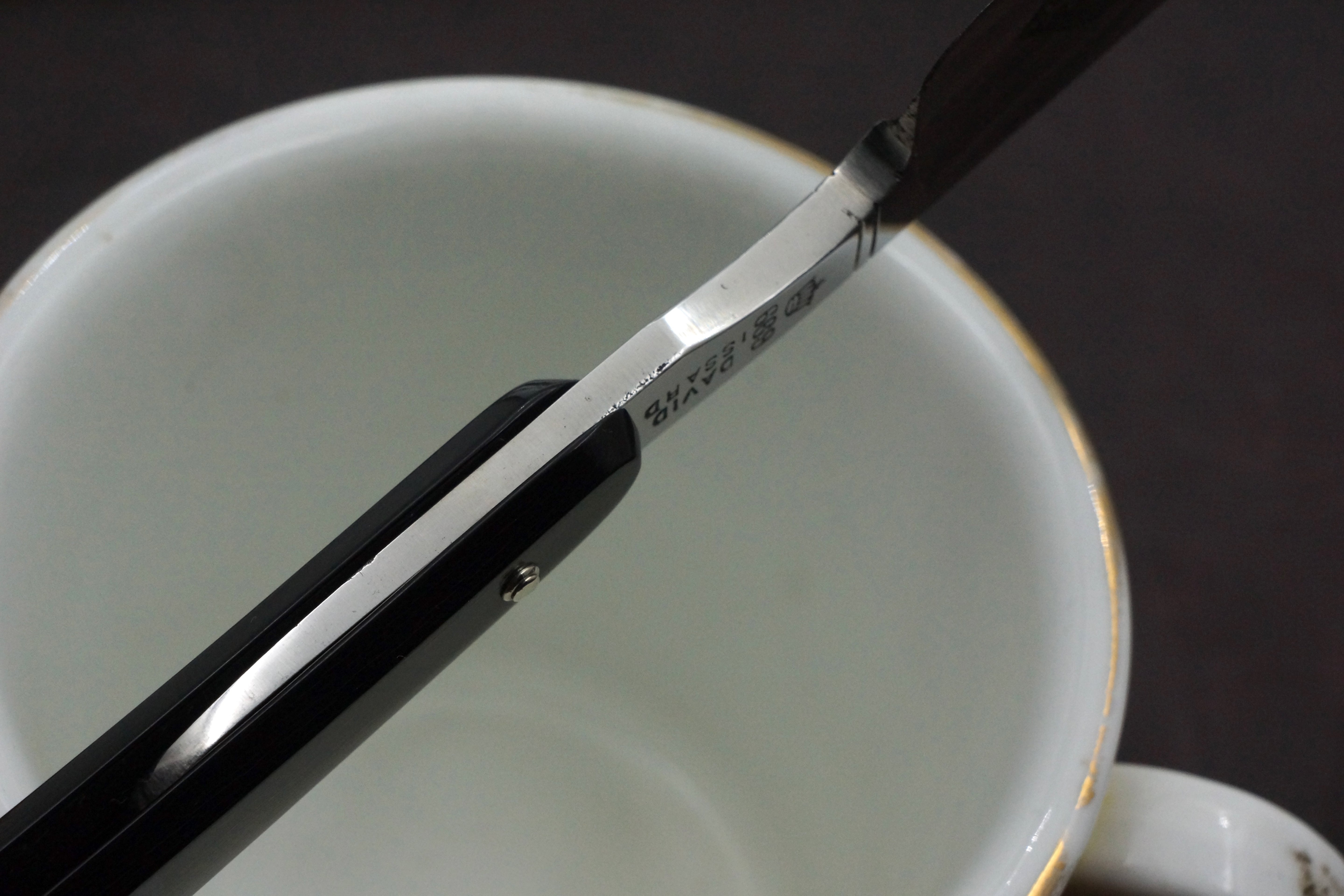 David Issard - Very Rare Like New 6/8 Full Hollow Blade - Vintage French Straight Razor - Shave Ready