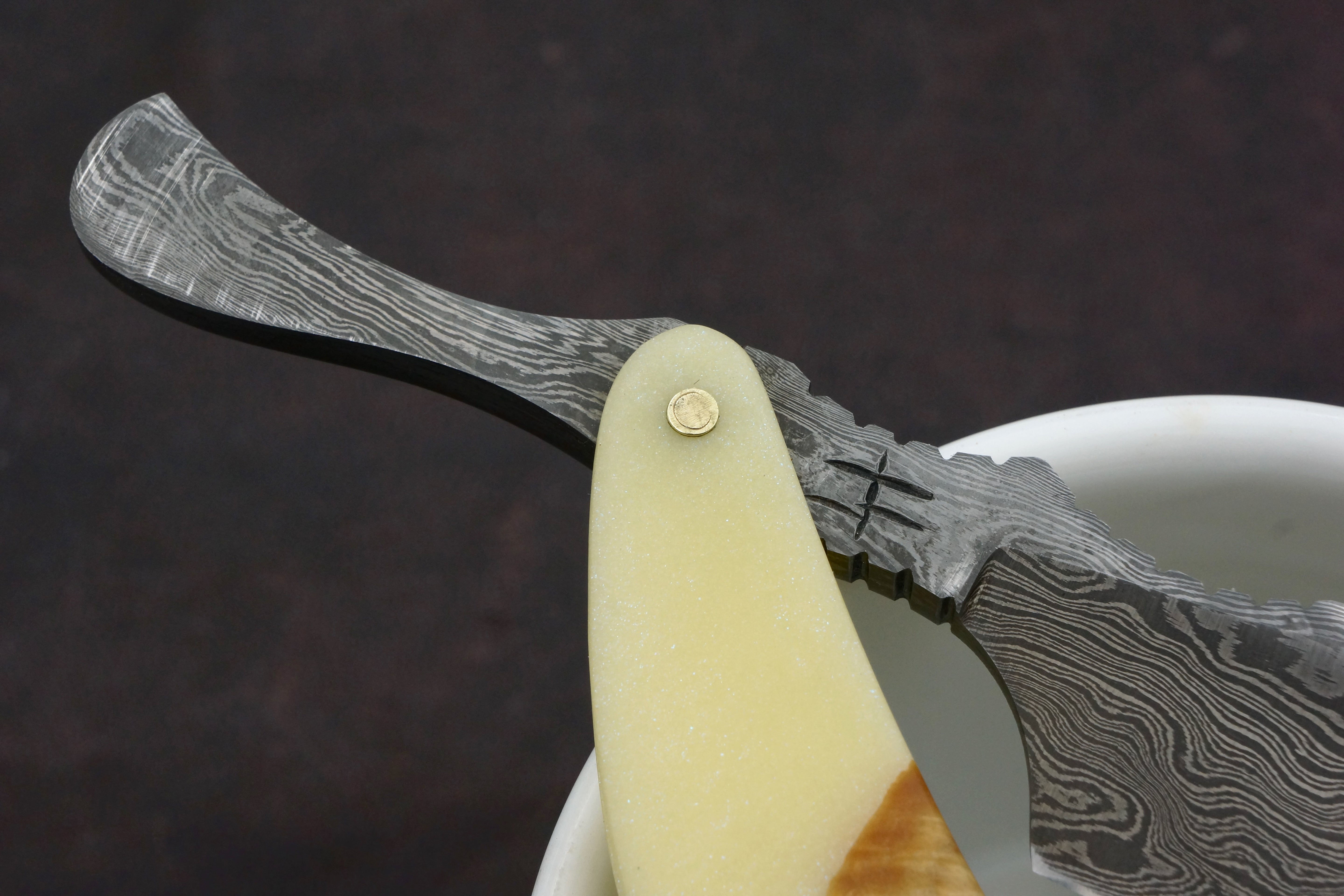 Snail Forge 15/16+ Damascus Steel Blade - Preowned Custom Straight Razor - Shave Ready