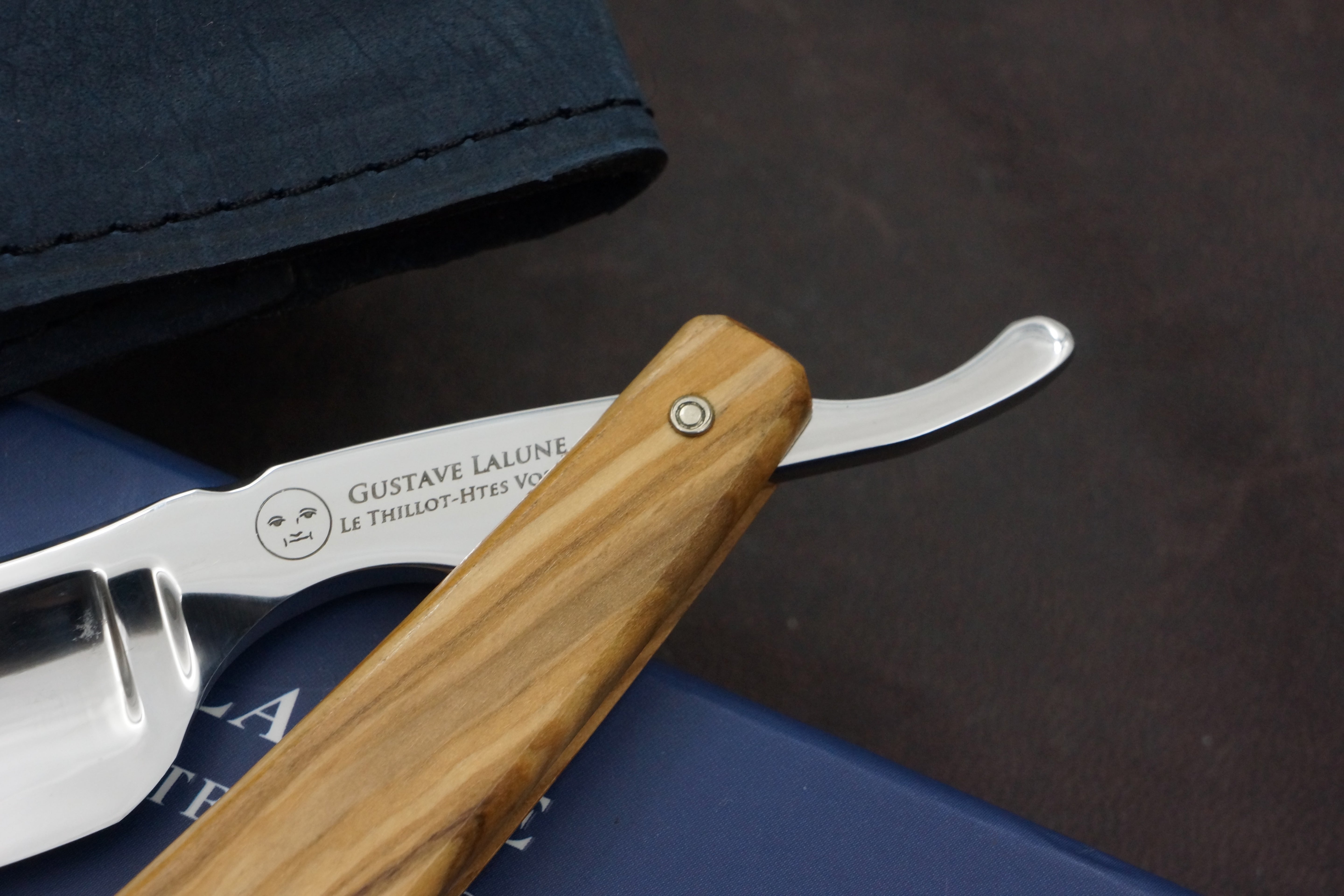 Gustave La Lune 6/8 Full Hollow Fancy Blade with Olivewood Scales - Excellent Preowned French Straight Razor - Shave Ready