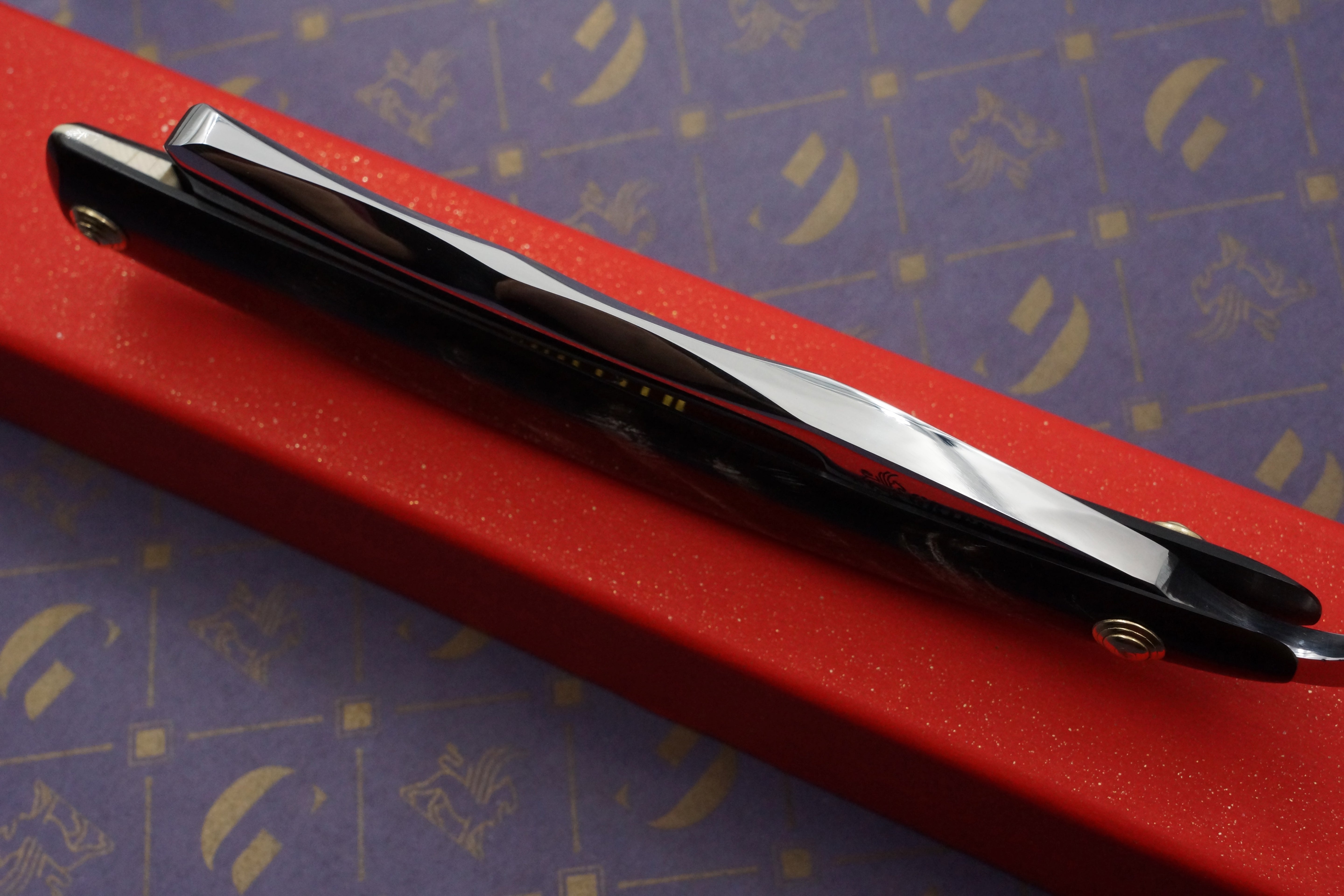 Griffith 1084 Steel 17/16 Quarter Hollow Fancy Blade - Horn Scales Artisan Straight Razor